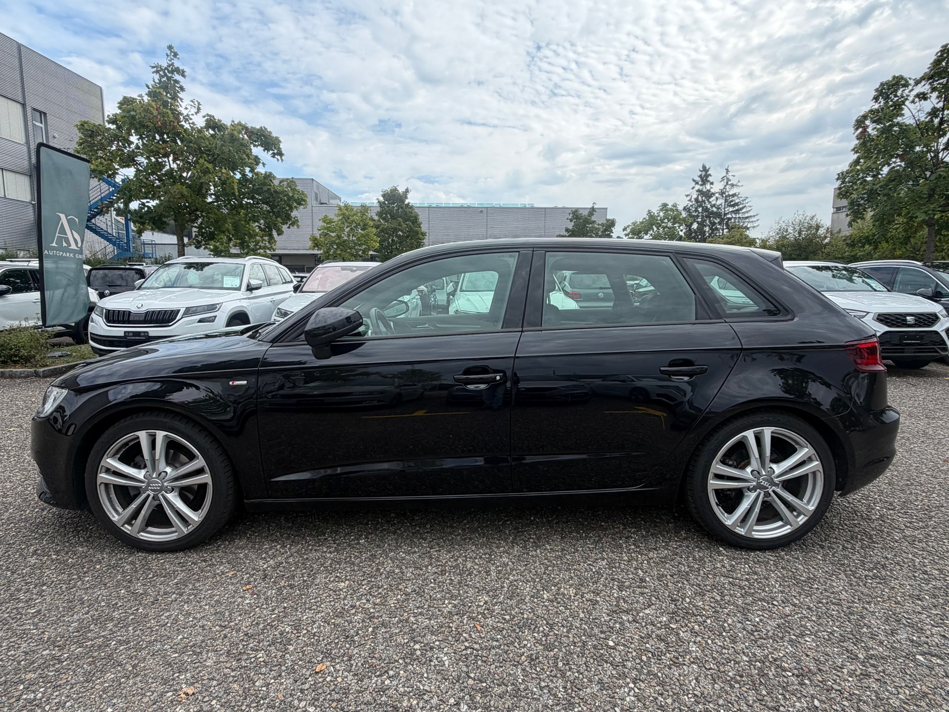 AUDI A3 Sportback 1.4 TFSI Ambition S-tronic-image-7