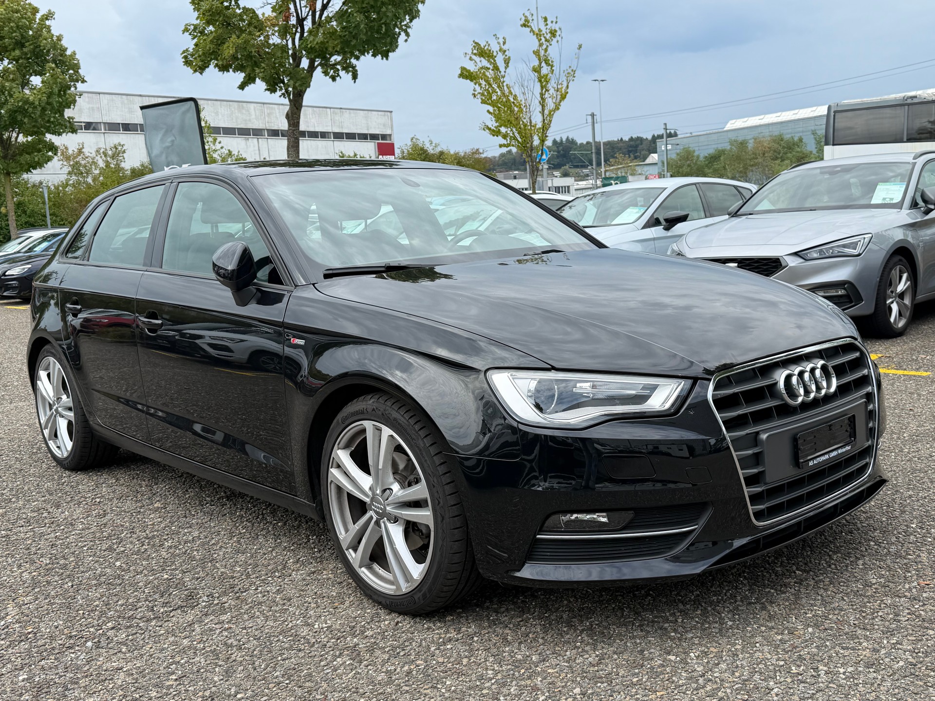 AUDI A3 Sportback 1.4 TFSI Ambition S-tronic-image-2