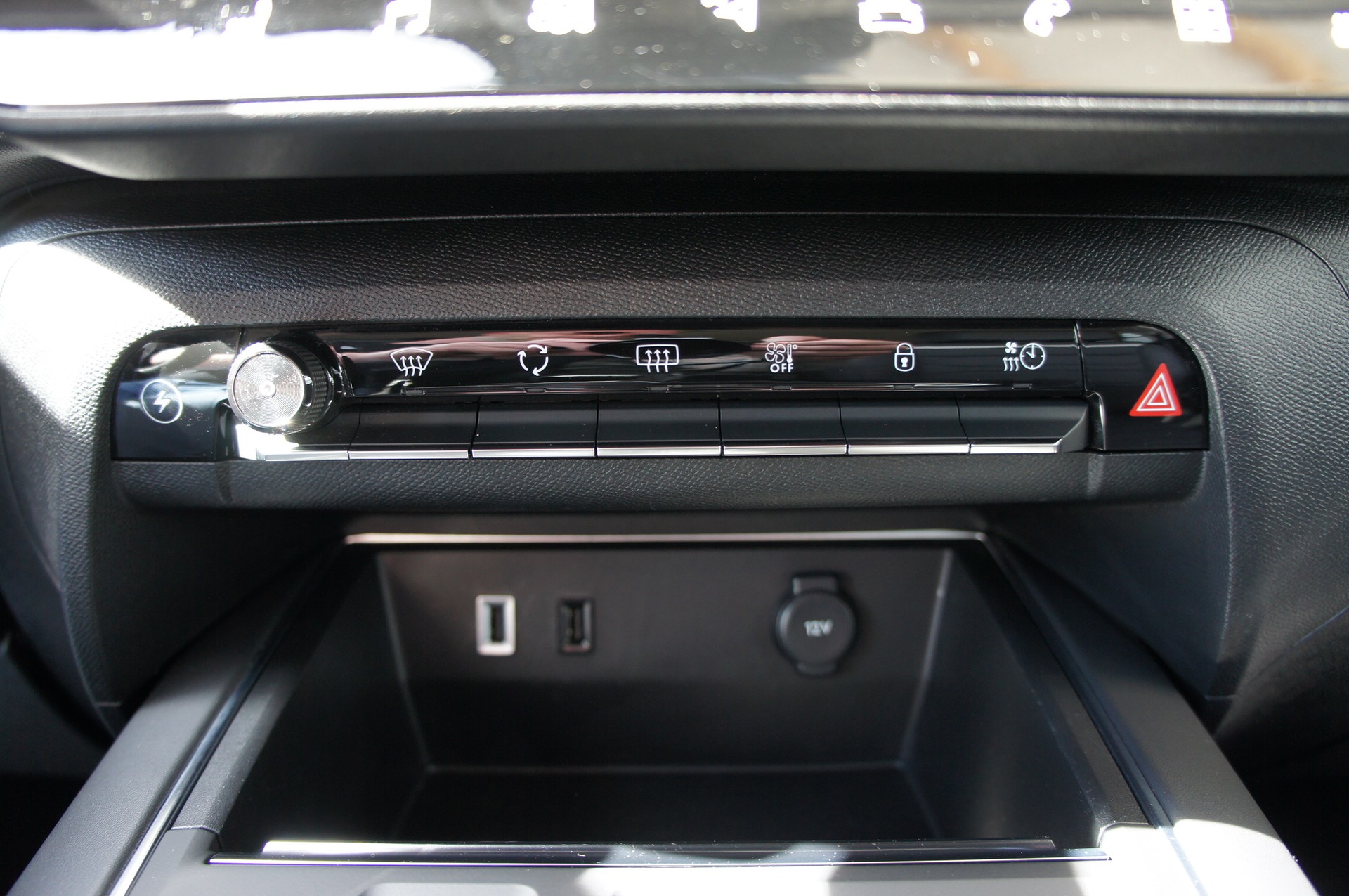 CITROEN C5 Aircross 1.6 PHEV Swiss Edition-image-17