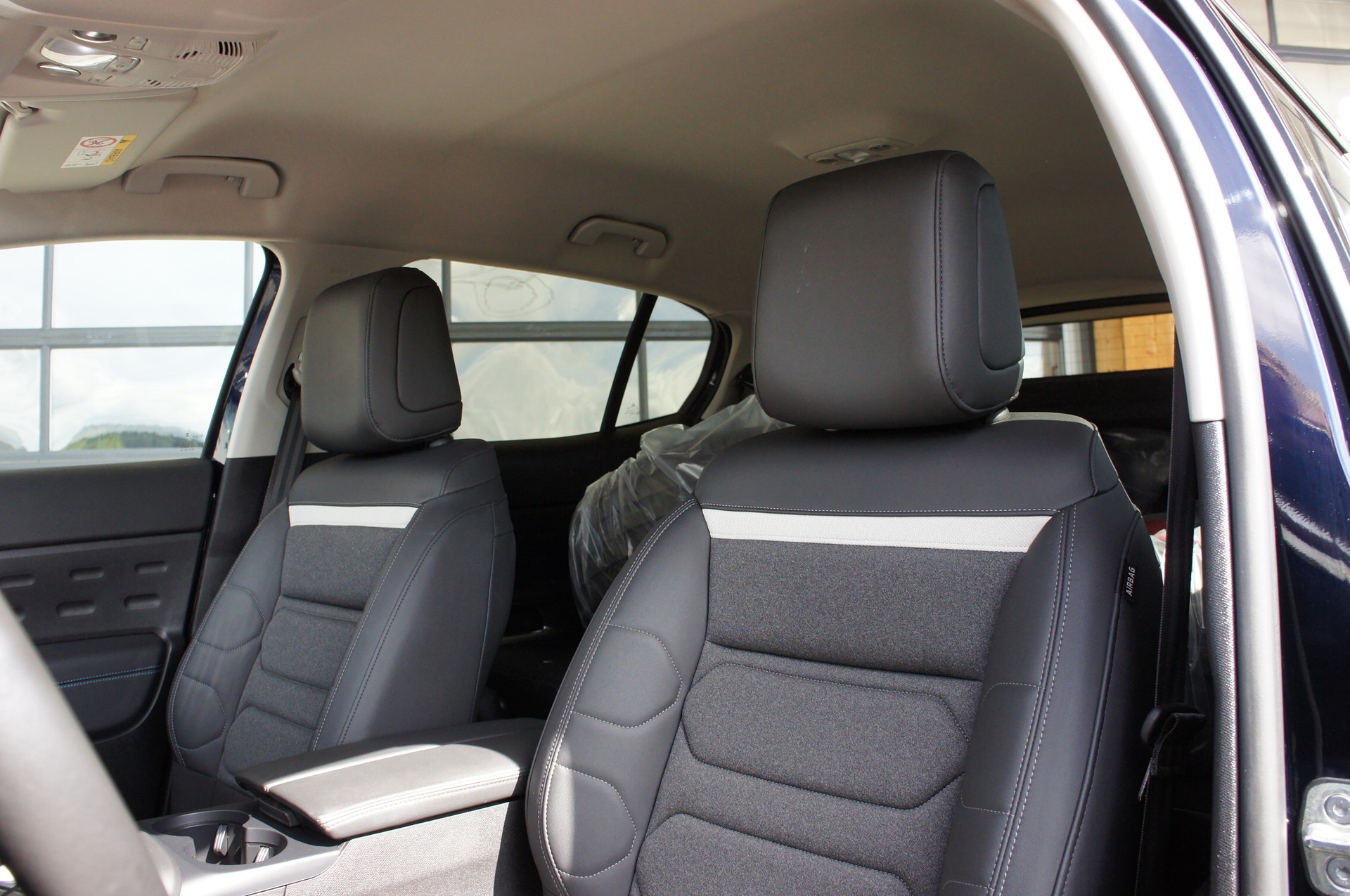 CITROEN C5 Aircross 1.6 PHEV Swiss Edition-image-13