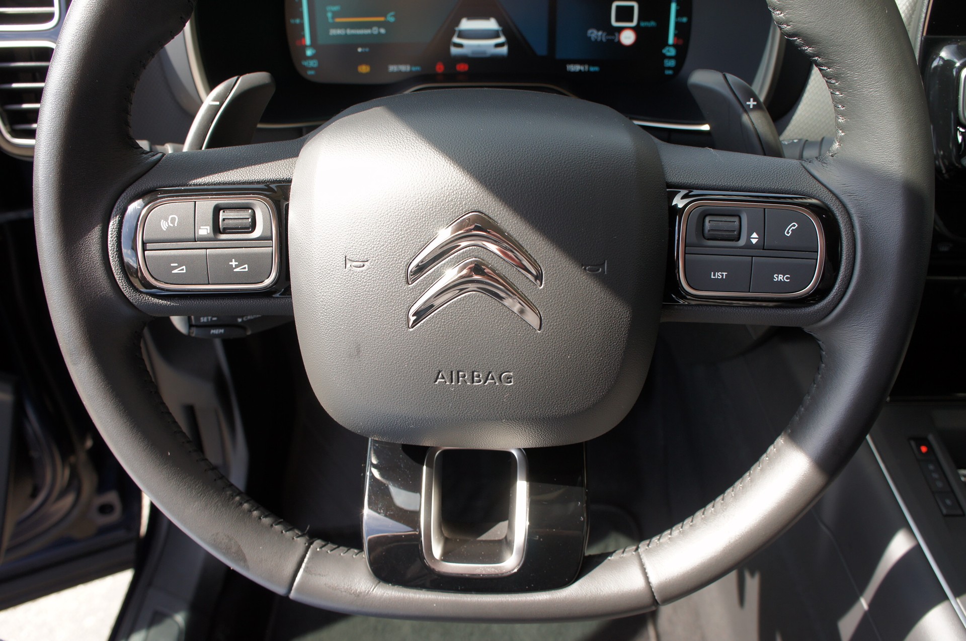 CITROEN C5 Aircross 1.6 PHEV Swiss Edition-image-21