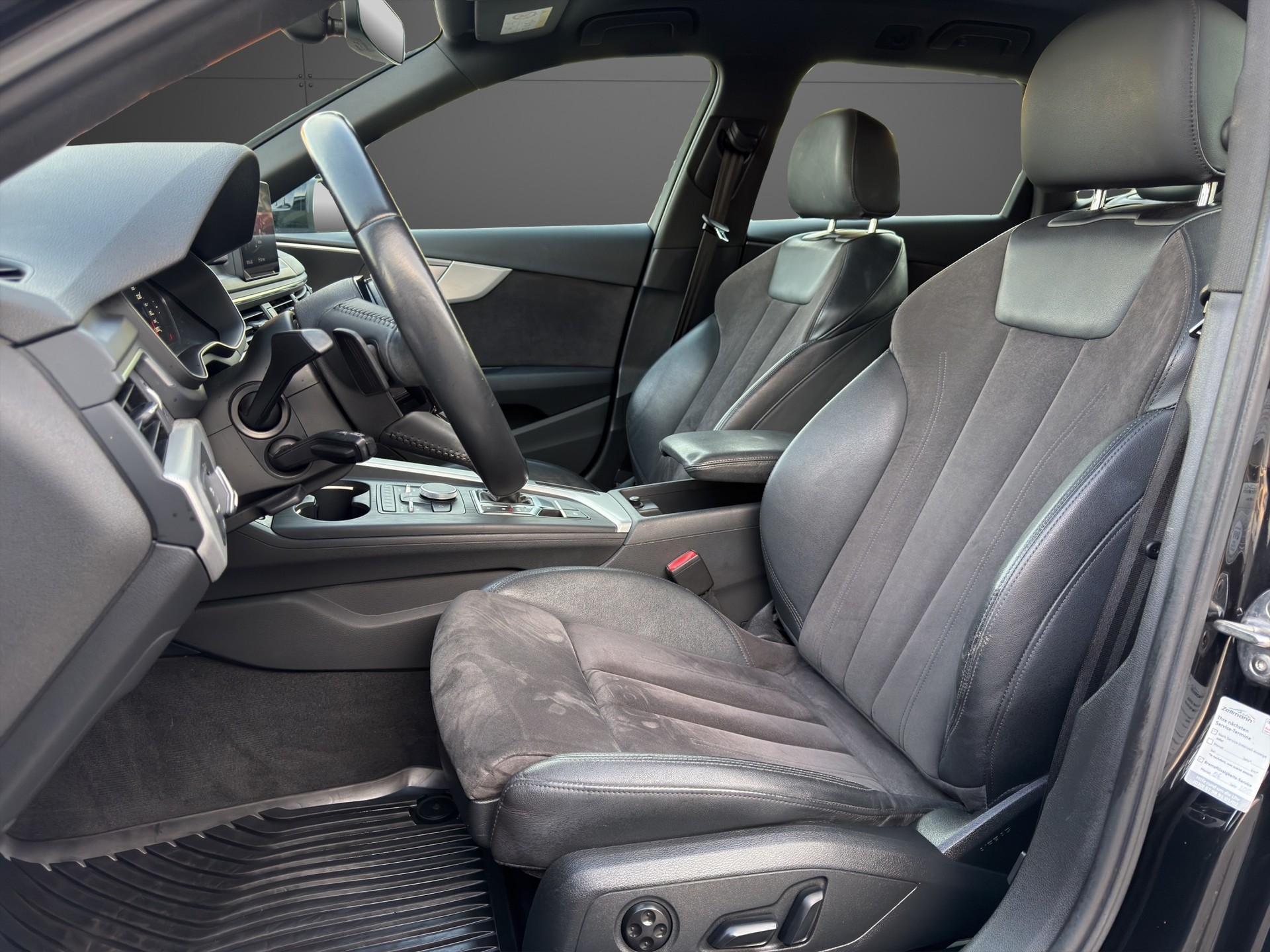 AUDI A4 Avant 2.0 TFSI Sport S-tronic-image-10