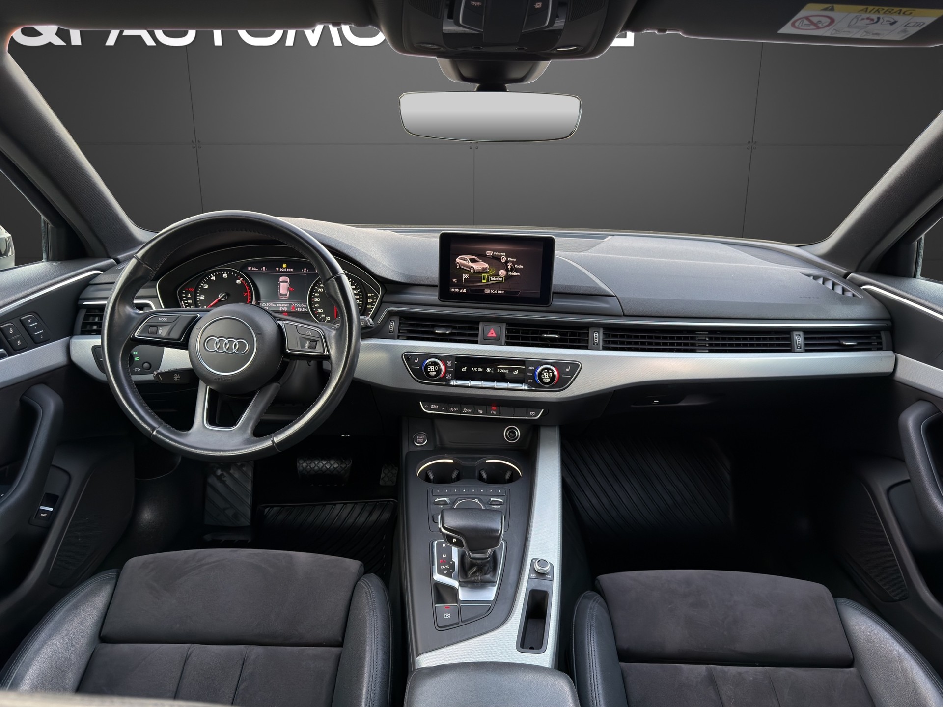 AUDI A4 Avant 2.0 TFSI Sport S-tronic-image-24