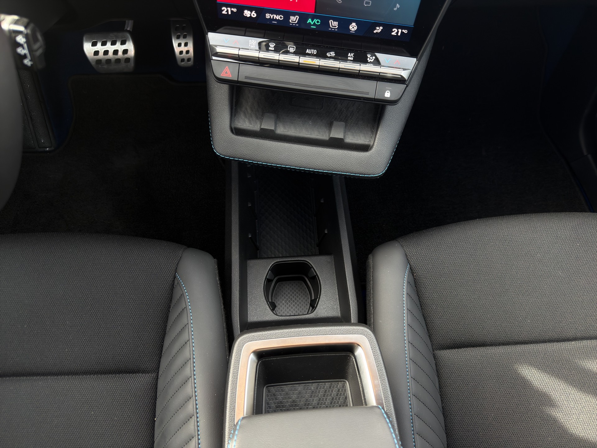 RENAULT Mégane E-TECH EV60 Esprit Alpine-image-9