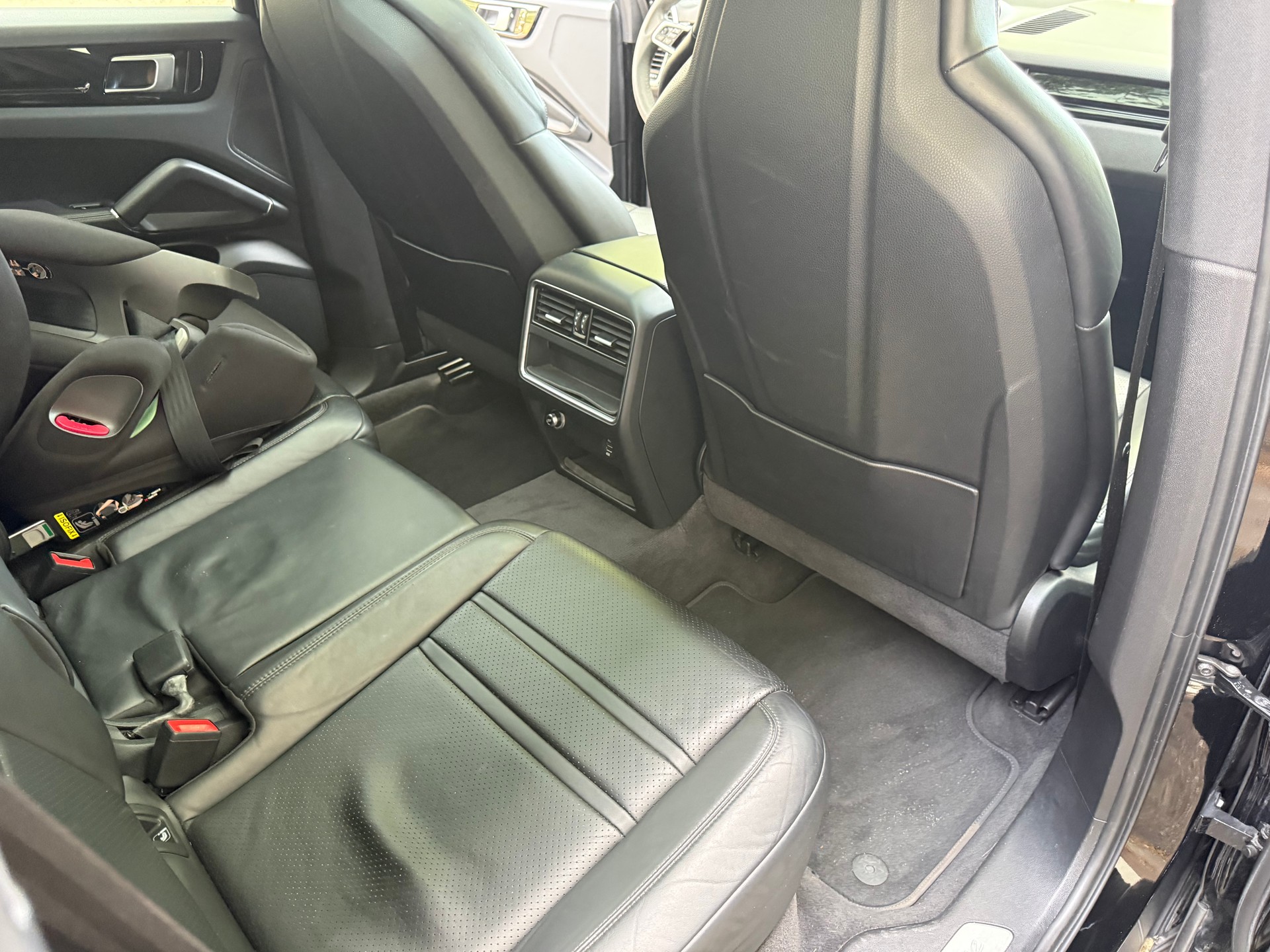 PORSCHE Cayenne Coupé-image-10