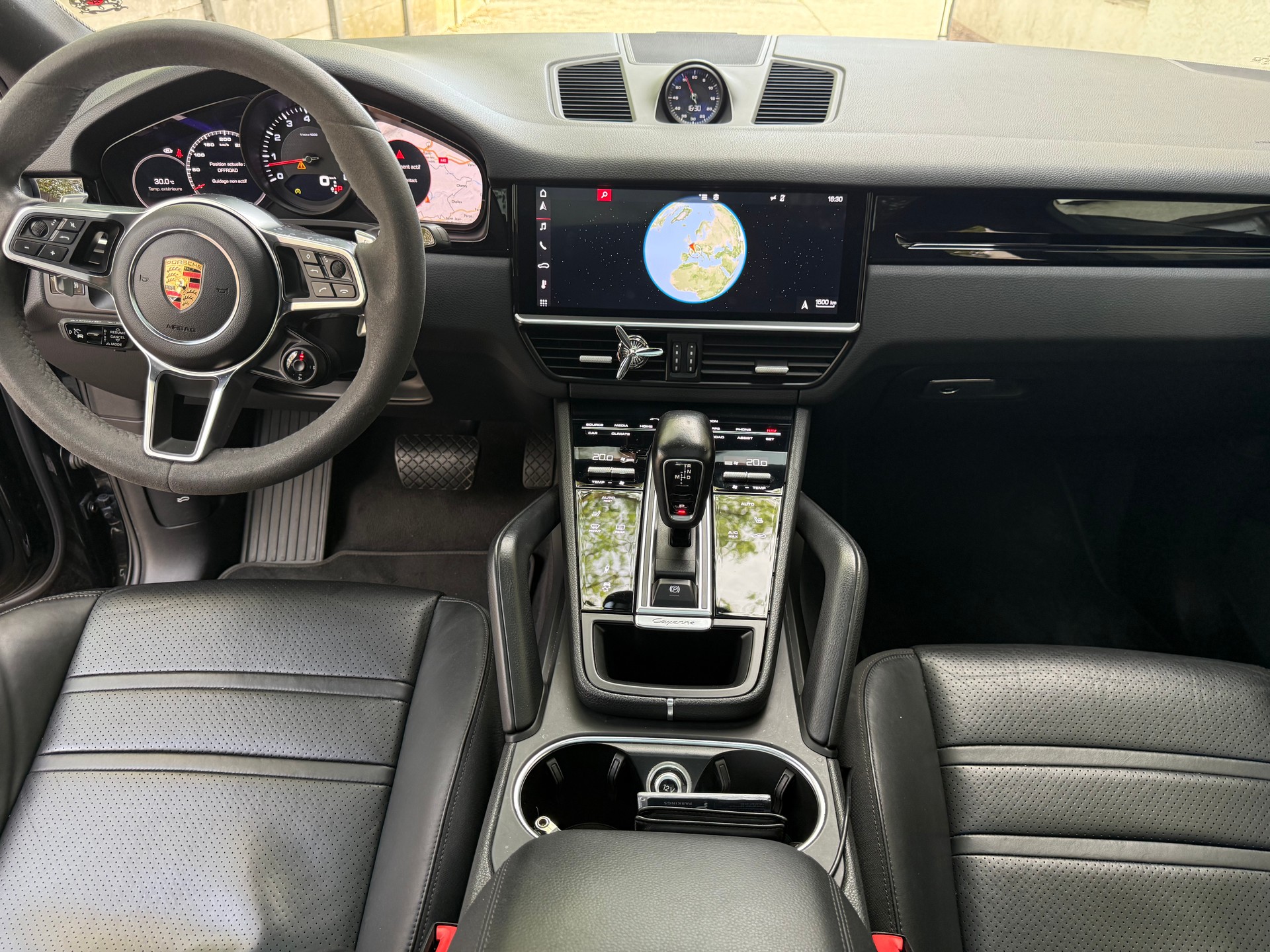 PORSCHE Cayenne Coupé-image-7