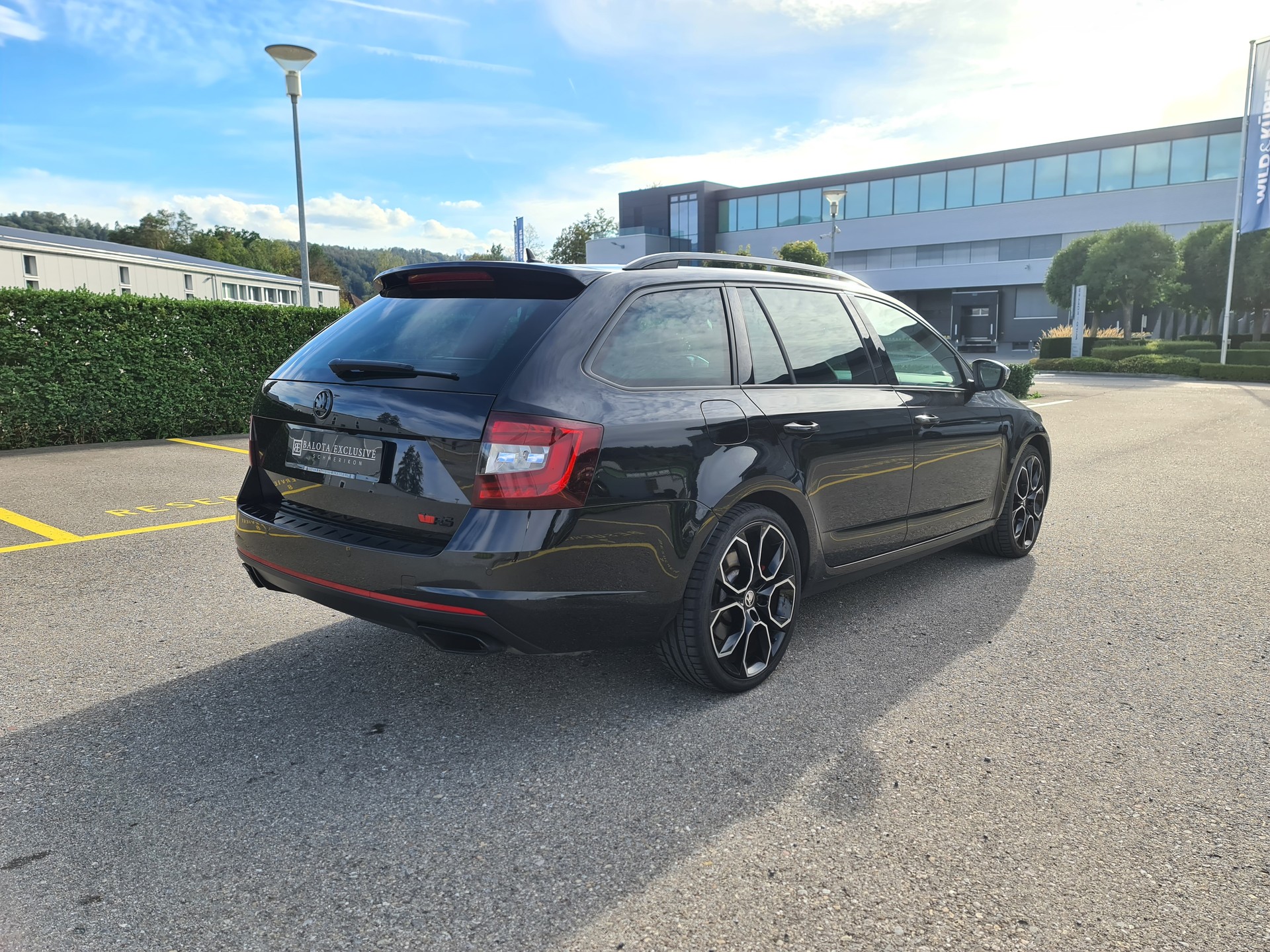 SKODA Octavia Combi 2.0 TSI RS DSG-image-3