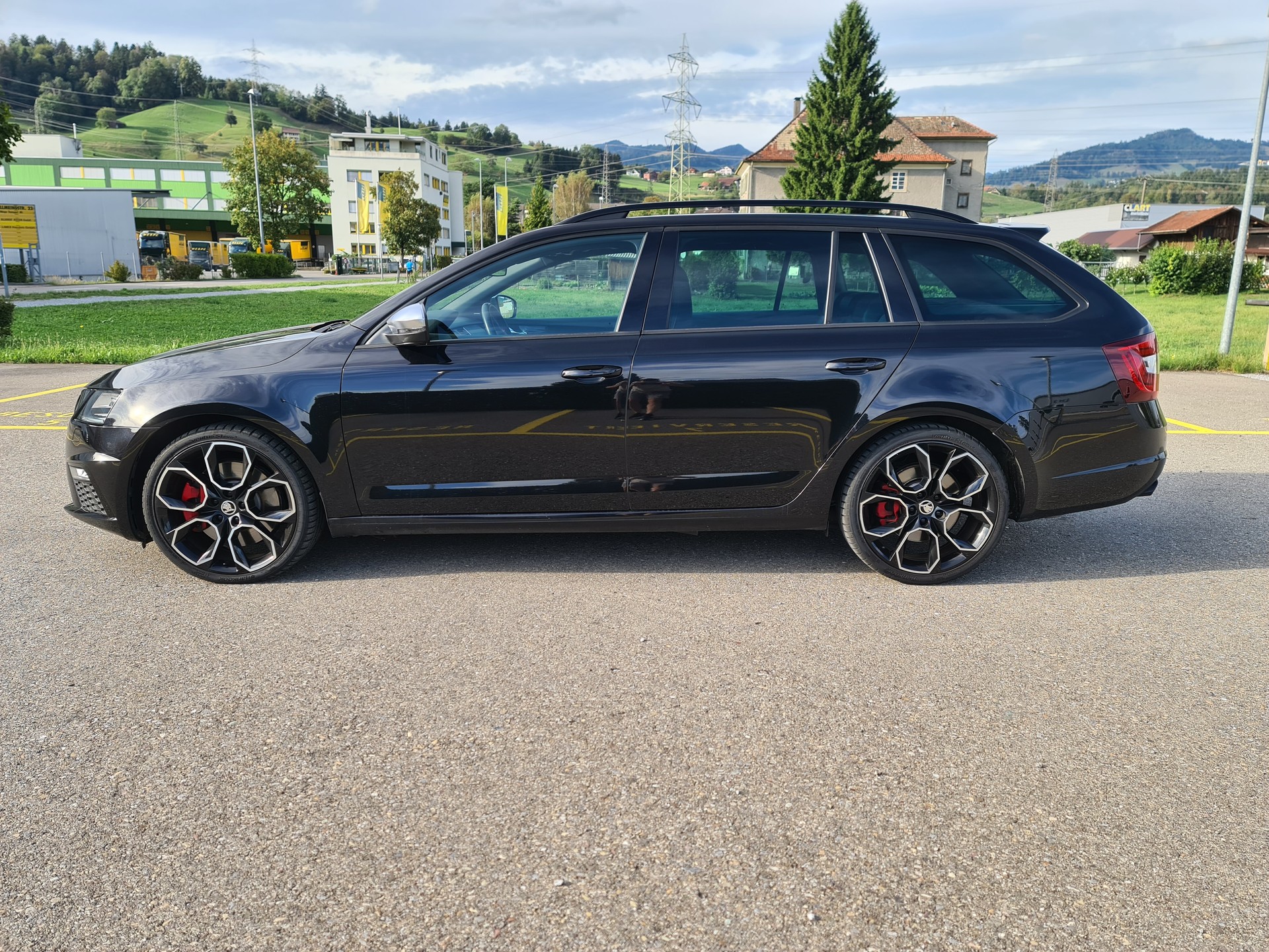 SKODA Octavia Combi 2.0 TSI RS DSG-image-4