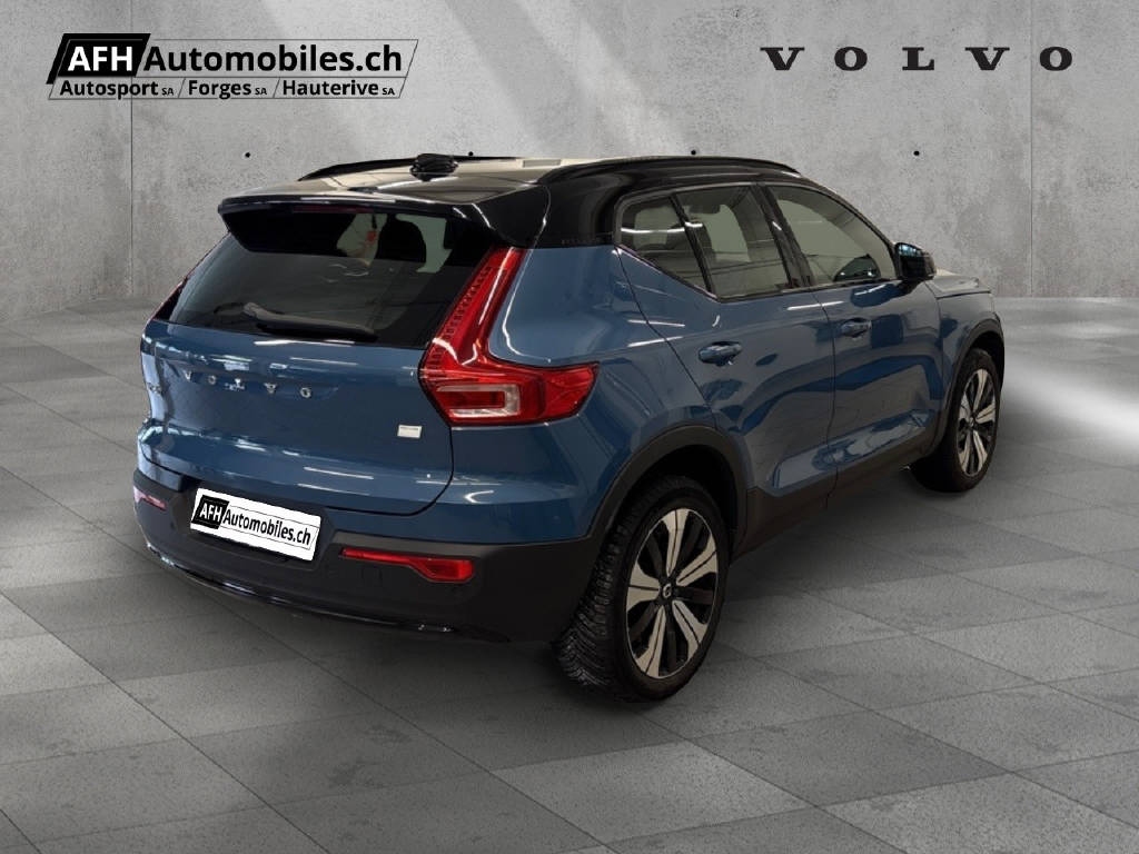 VOLVO XC40 P6 Core FWD-image-6