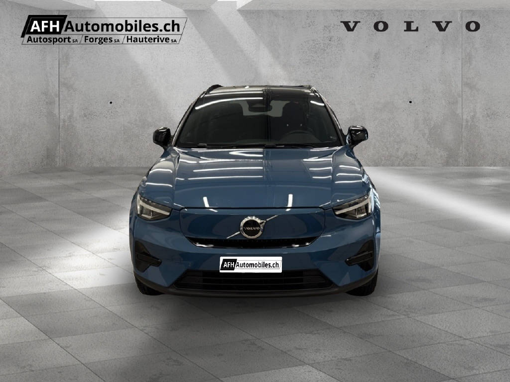 VOLVO XC40 P6 Core FWD-image-2