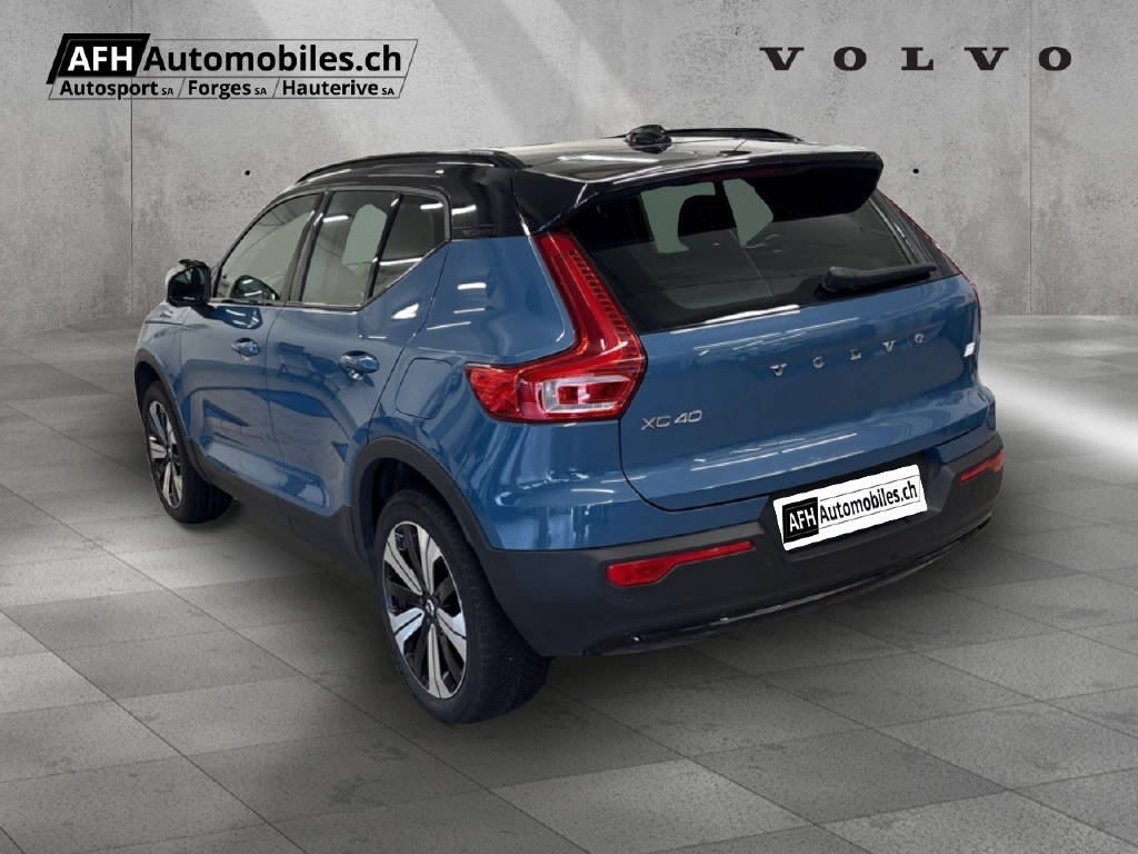VOLVO XC40 P6 Core FWD-image-5