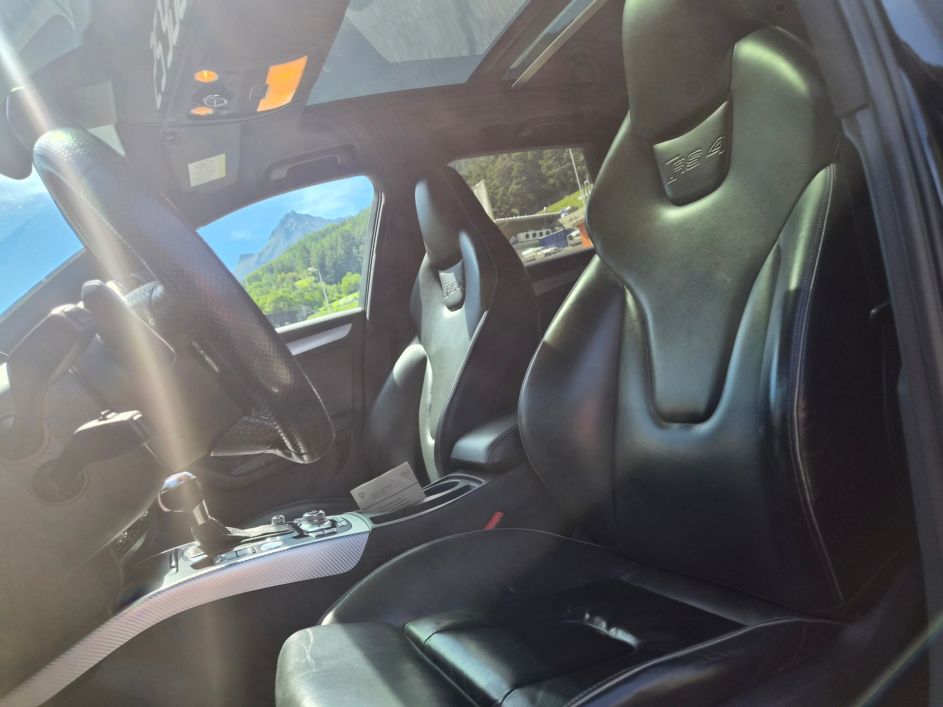 AUDI RS4 Avant 4.2 FSI V8 quattro S-tronic-image-8