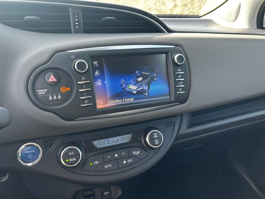 TOYOTA Yaris 1.5 VVT-i Hybrid Trend e-CVT-image-8