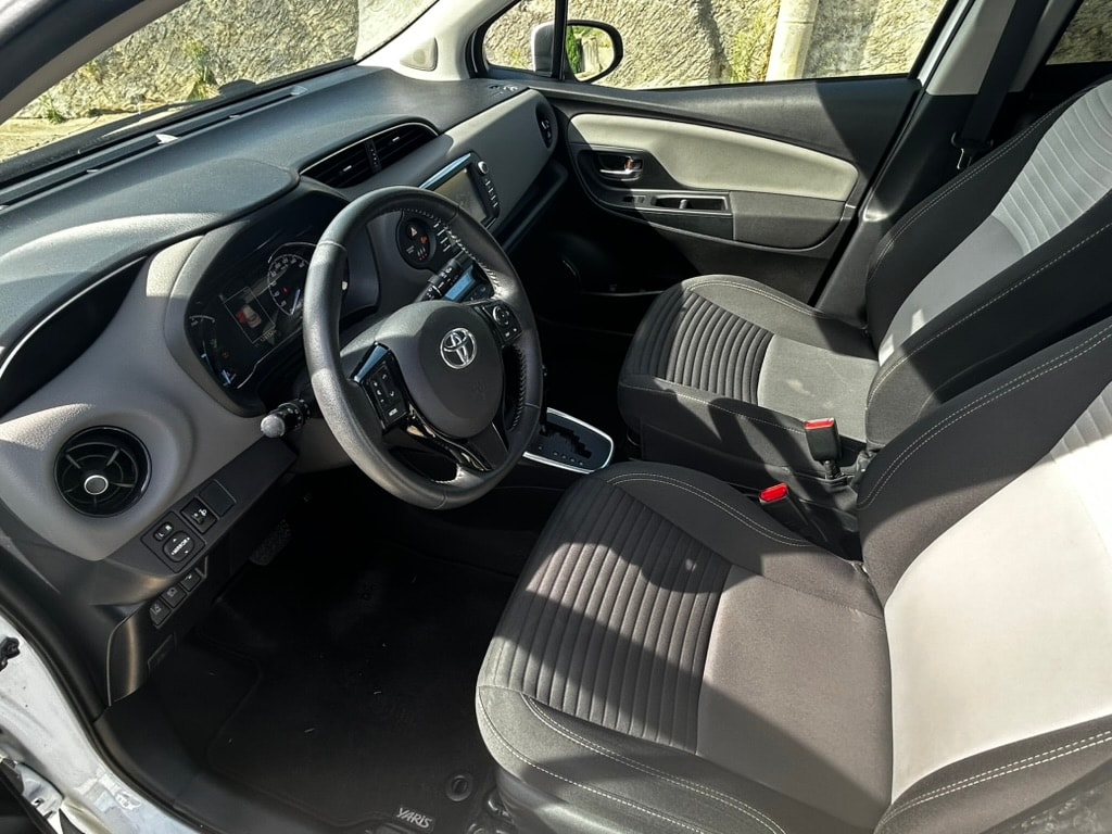 TOYOTA Yaris 1.5 VVT-i Hybrid Trend e-CVT-image-6