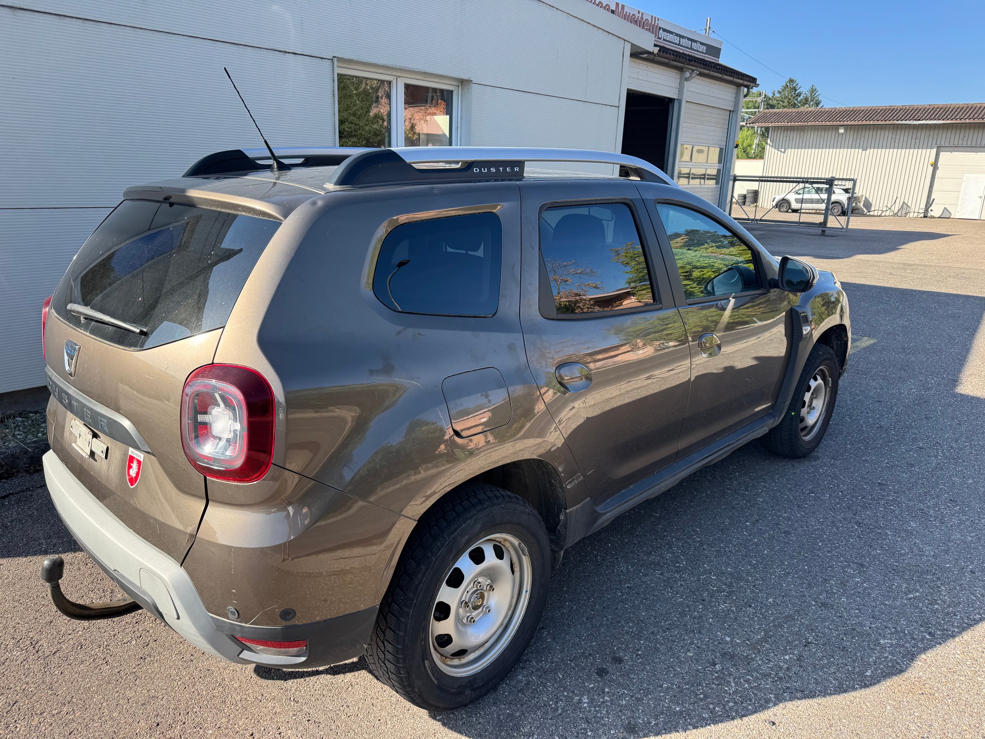 DACIA Duster SCe 115 Prestige 4x4-image-4