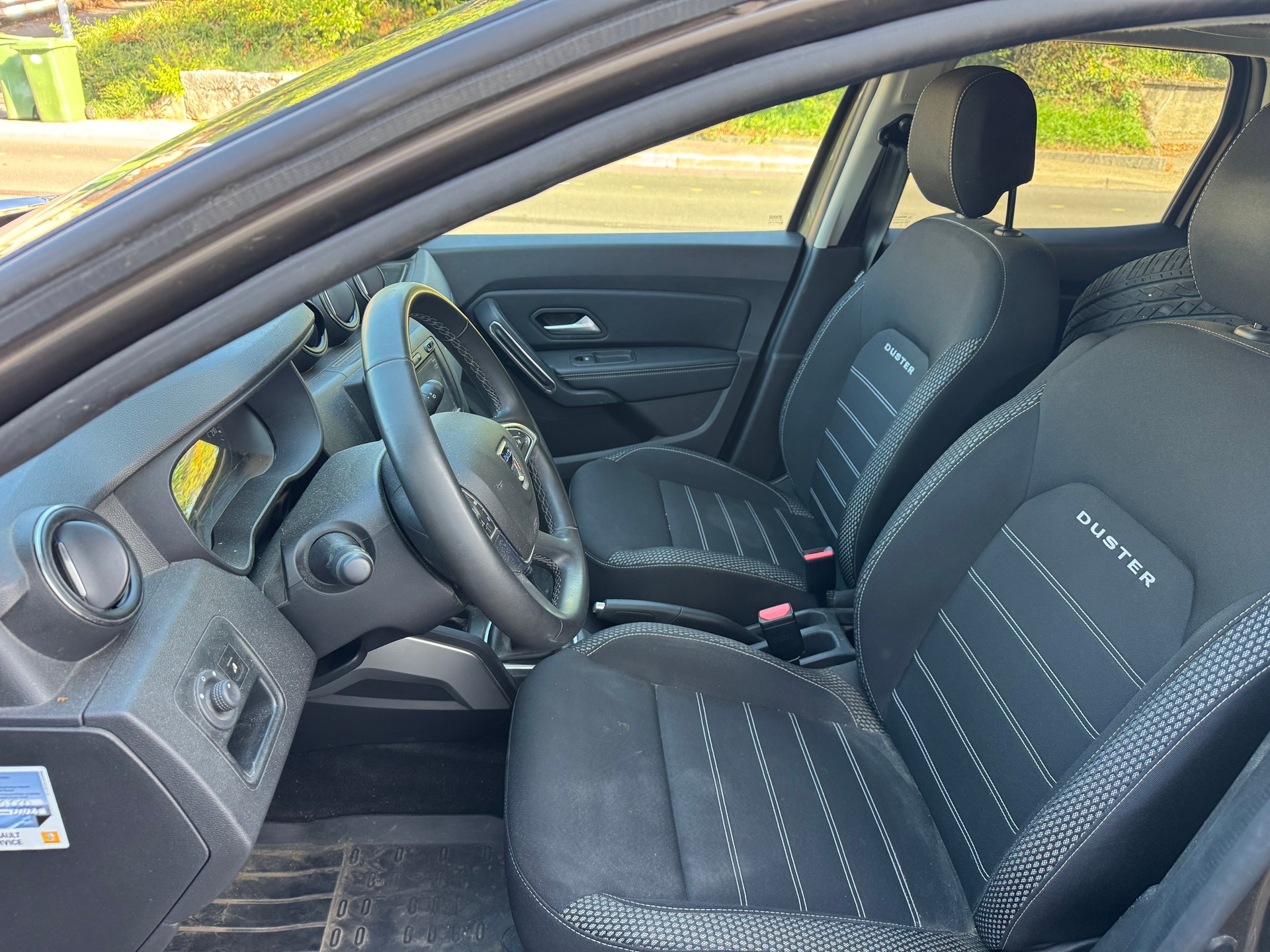 DACIA Duster SCe 115 Prestige 4x4-image-10