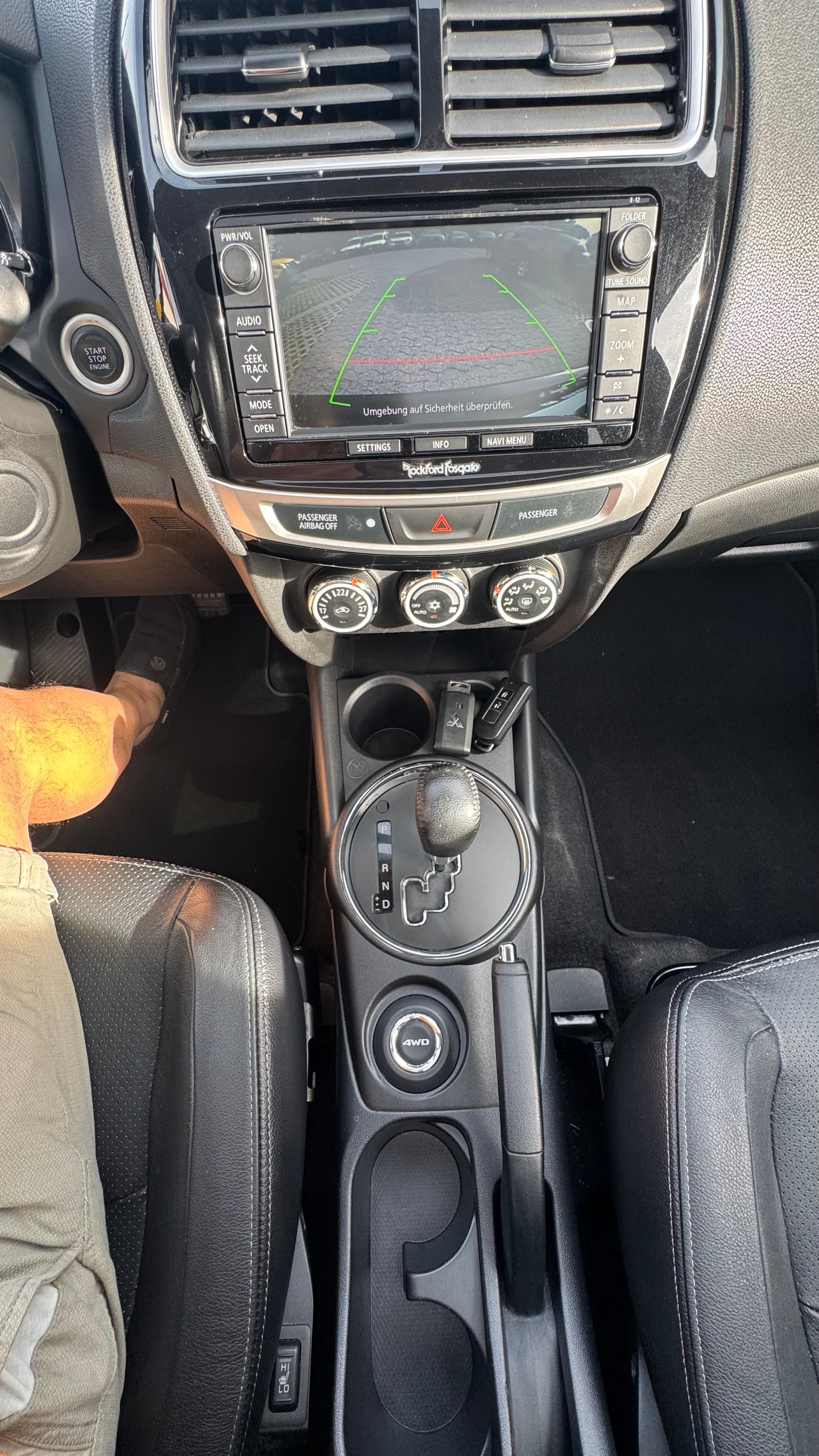 MITSUBISHI ASX 2.2 DIDValue 4WD Automatic-image-11