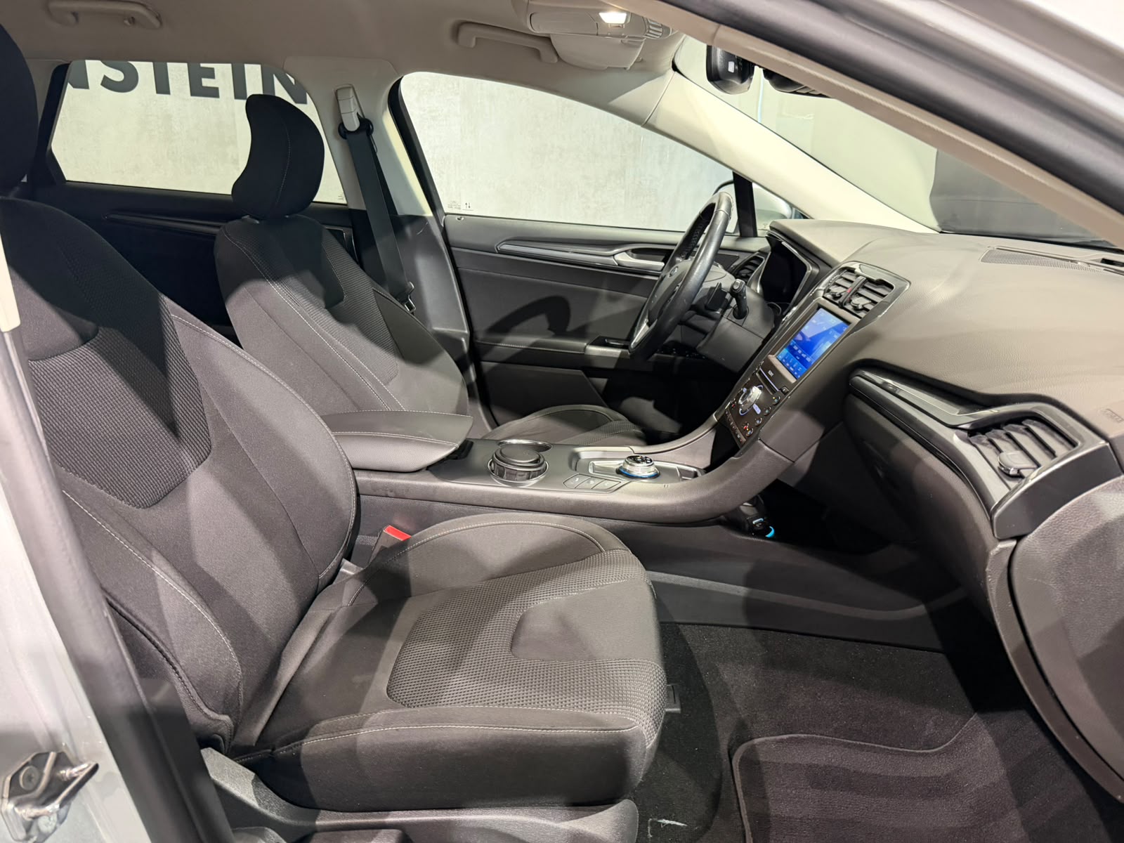 FORD Mondeo 2.0 TDCi Titanium Automatik (CH)-image-15