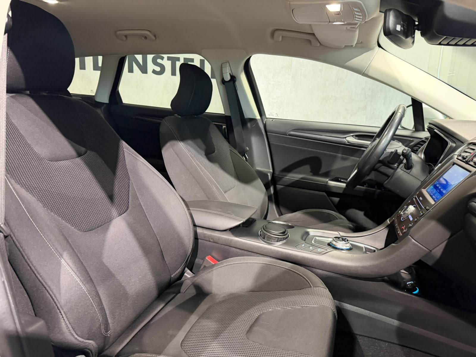 FORD Mondeo 2.0 TDCi Titanium Automatik (CH)-image-16