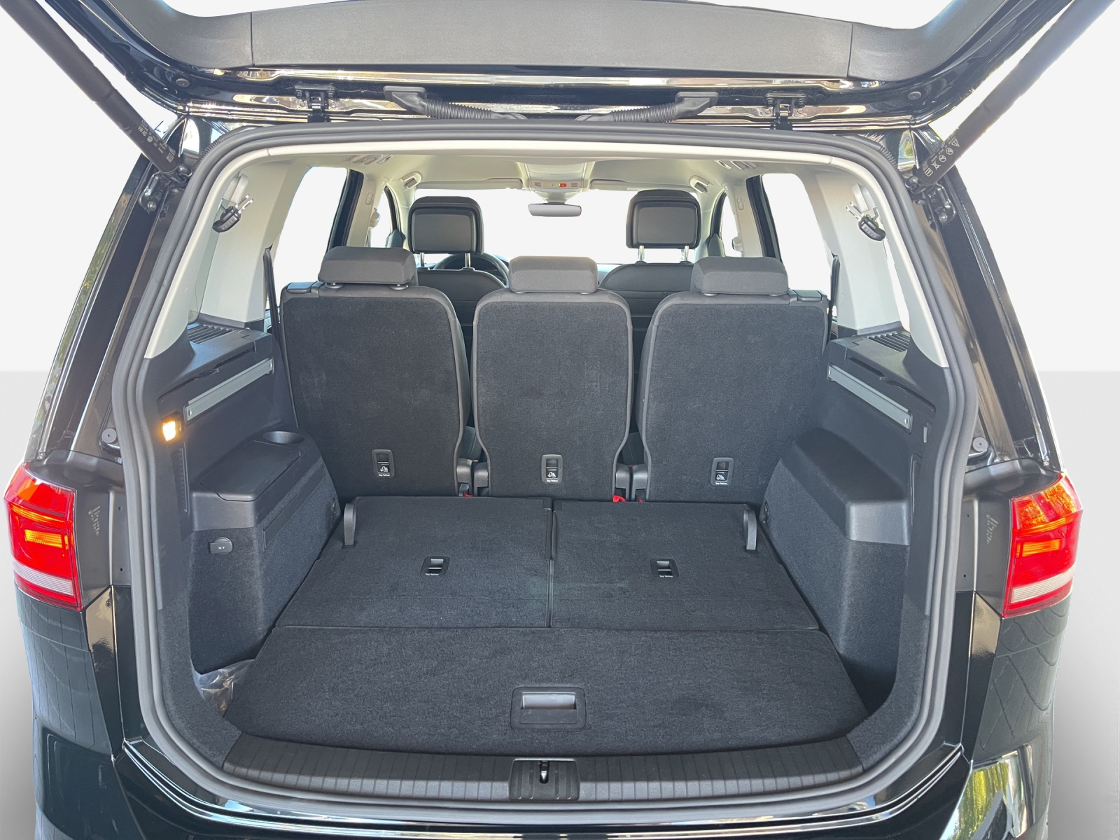 VW Touran 1.5 TSI EVO Highline DSG-image-13