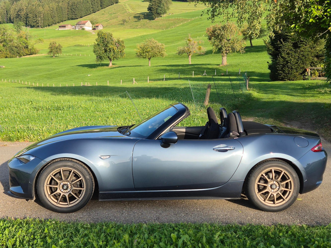 MAZDA MX-5 SKYACTIV-G 131 Challenge-image-3