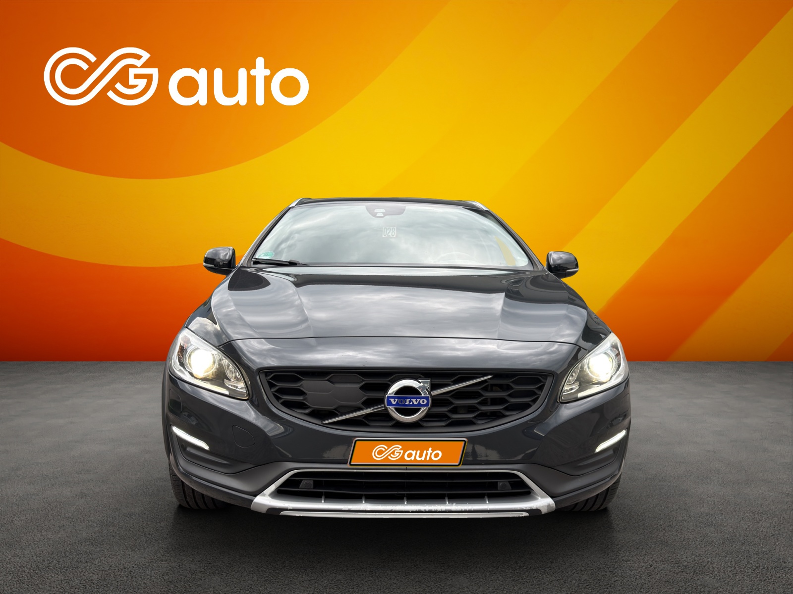 VOLVO V60 Cross Country D4 AWD Summum Geartronic-image-2