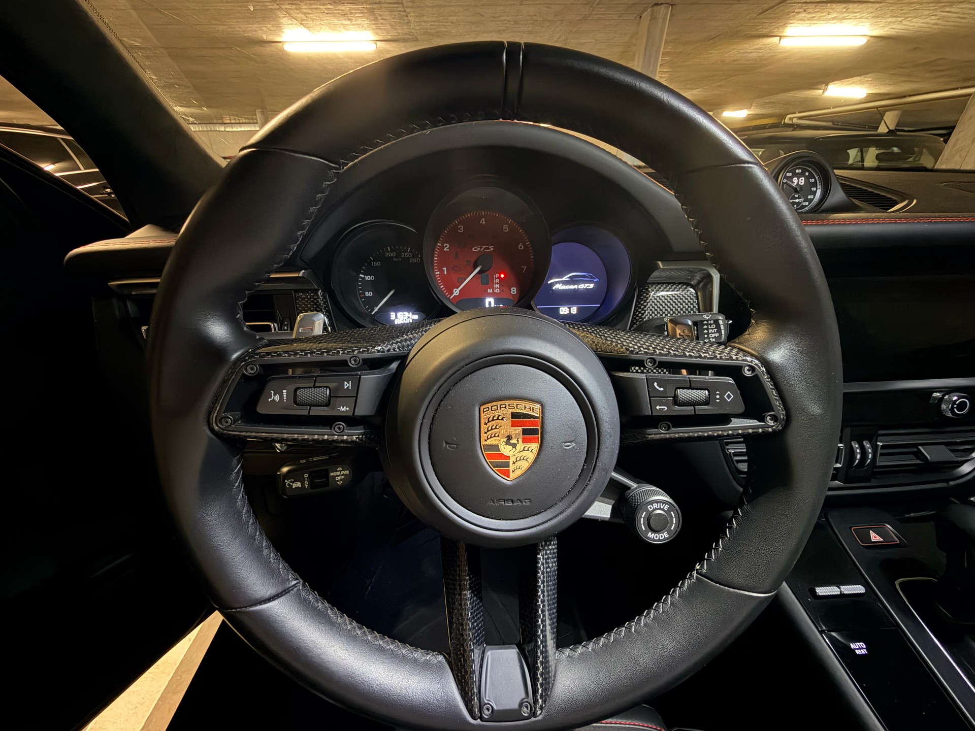 PORSCHE Macan GTS PDK-image-9