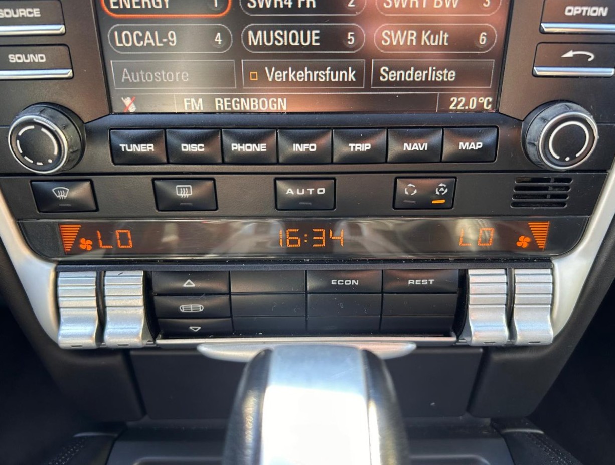 PORSCHE Cayenne Diesel-image-23