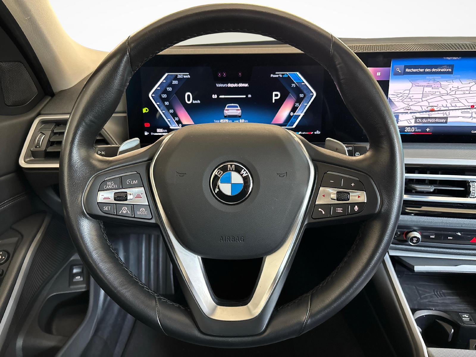 BMW 320d xDrive Touring 48V-image-13