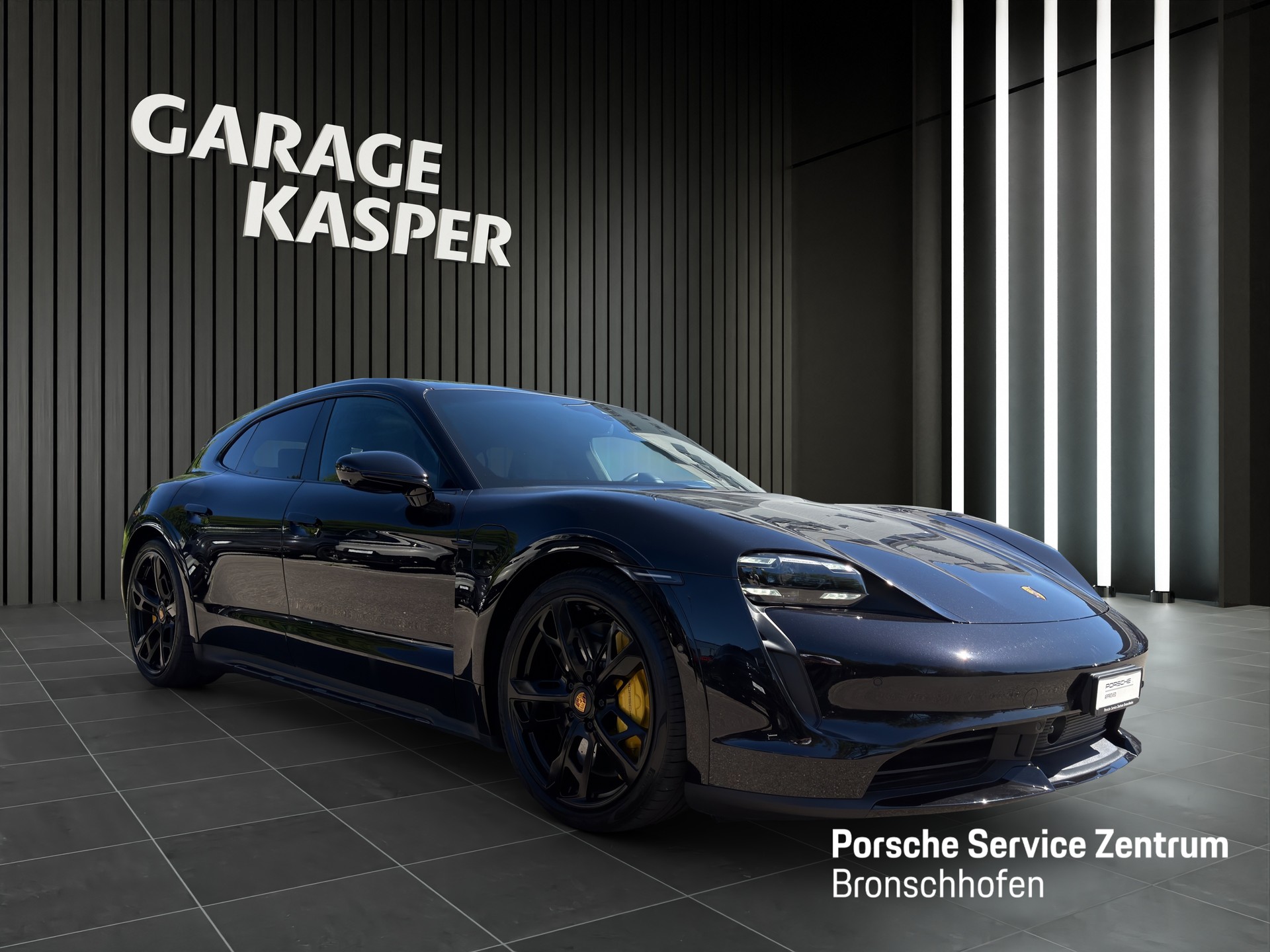 PORSCHE Taycan Turbo S Cross Turismo-image-6