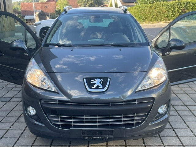 PEUGEOT 207 SW 1.6 16V Swiss Edition-image-3