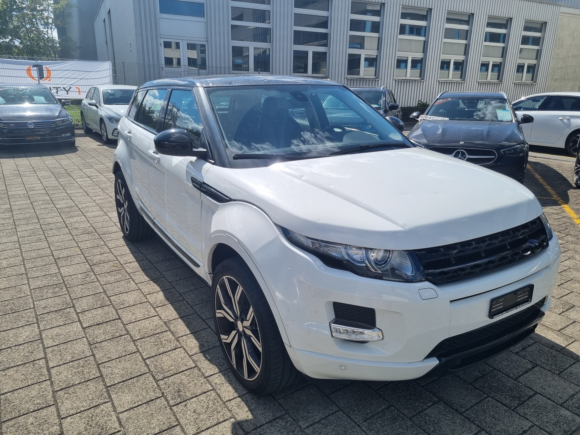 LAND ROVER Range Rover Evoque 2.2 TD4 Sport AT9-image-2