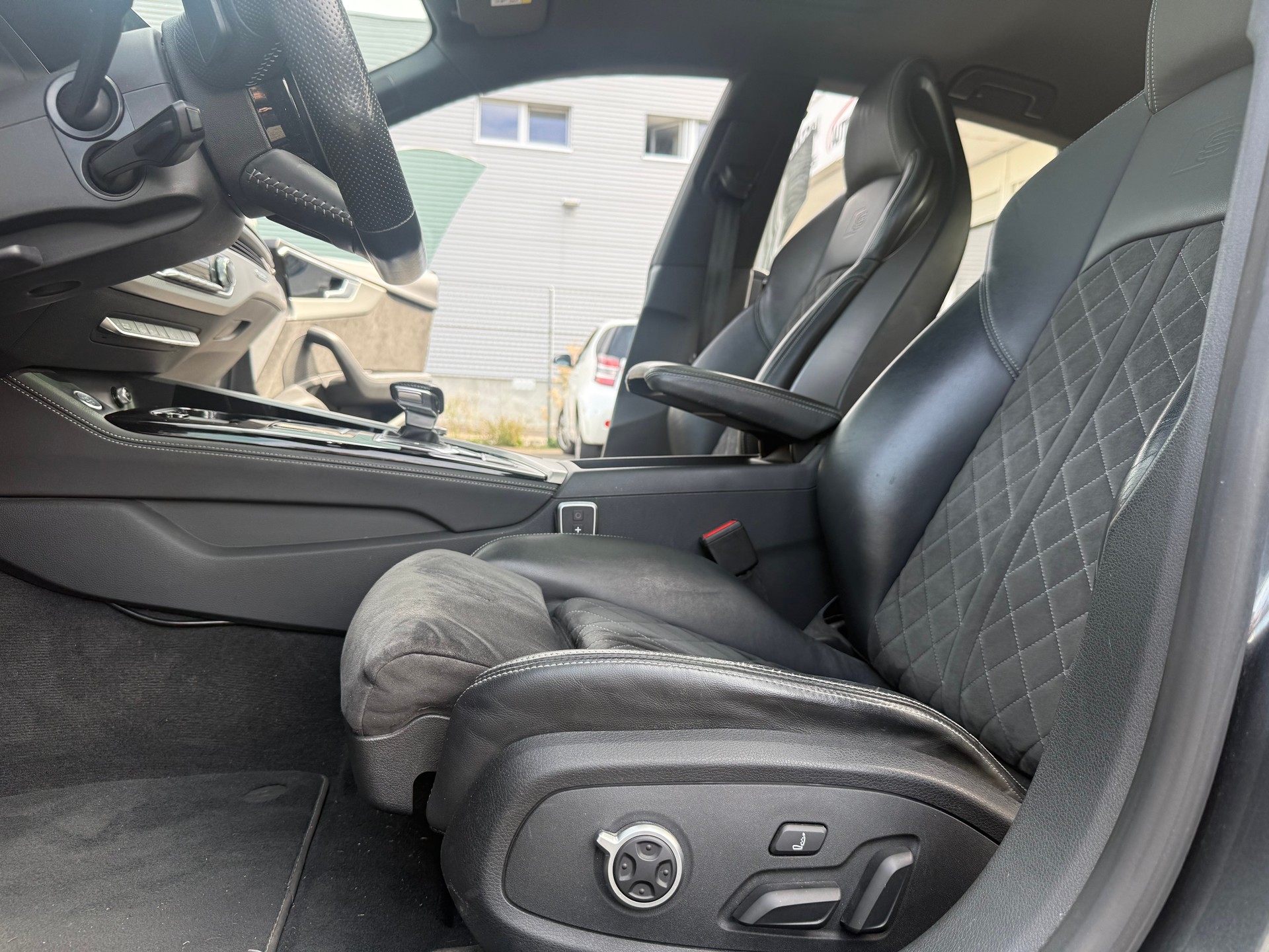 AUDI A5 Sportback 40 TDI S-Line quattro S-tronic-image-5