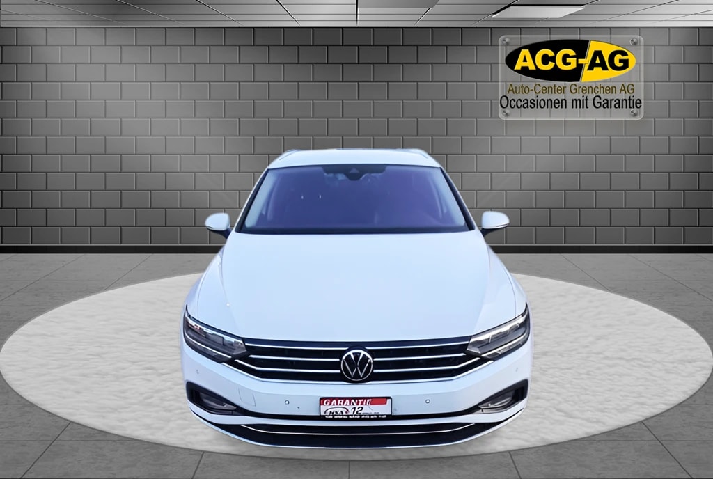 VW Passat 2.0 TDI BMT Business DSG ** Alcantara-Leder ** Gr-Navi ** RF-Kamera ** Abstandsregelsysteme ** Sitzheizung ** Ab MFK **-image-1