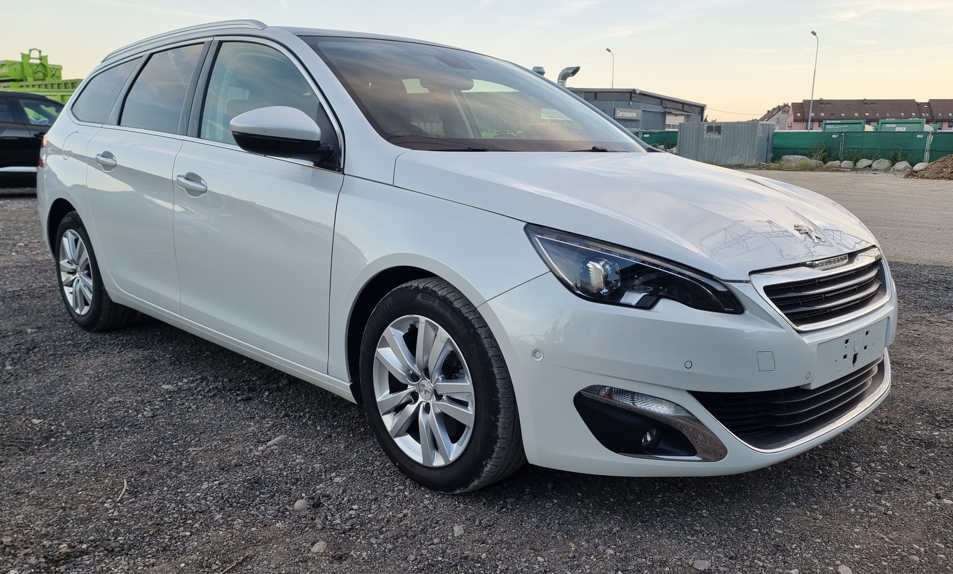 PEUGEOT 308 SW 1.6 THP Féline-image-3
