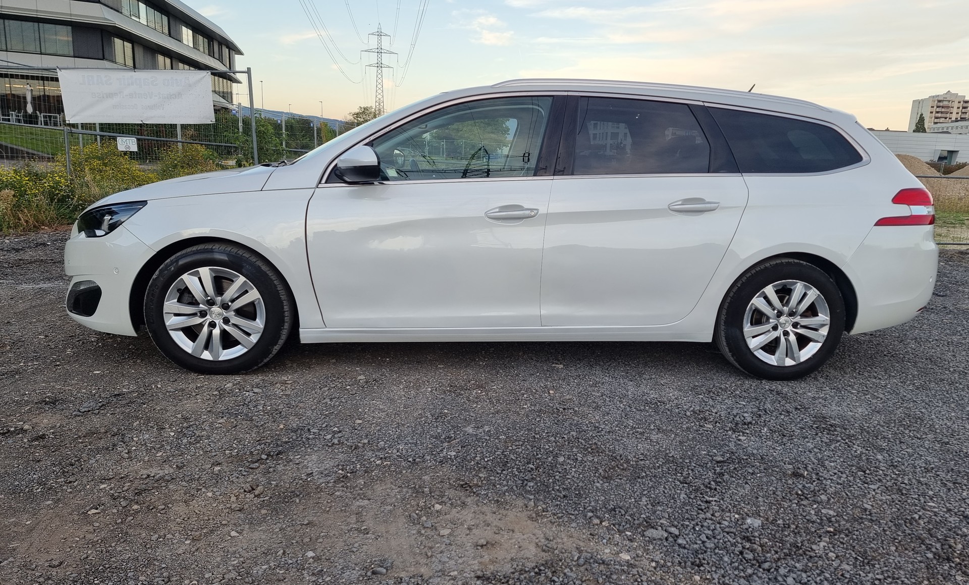 PEUGEOT 308 SW 1.6 THP Féline-image-1