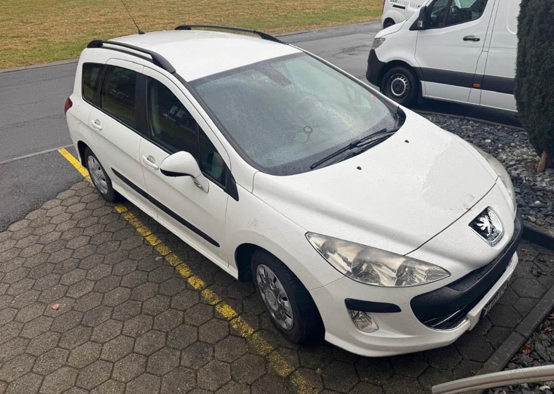 PEUGEOT 308 SW 1.6 HDI Trendy-image-0
