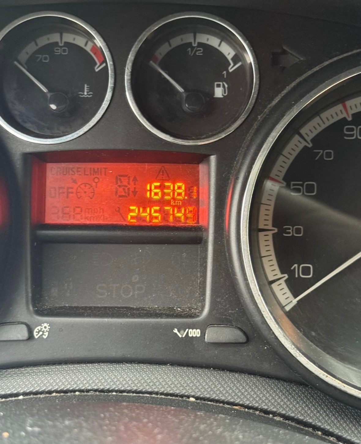 PEUGEOT 308 SW 1.6 HDI Trendy-image-3
