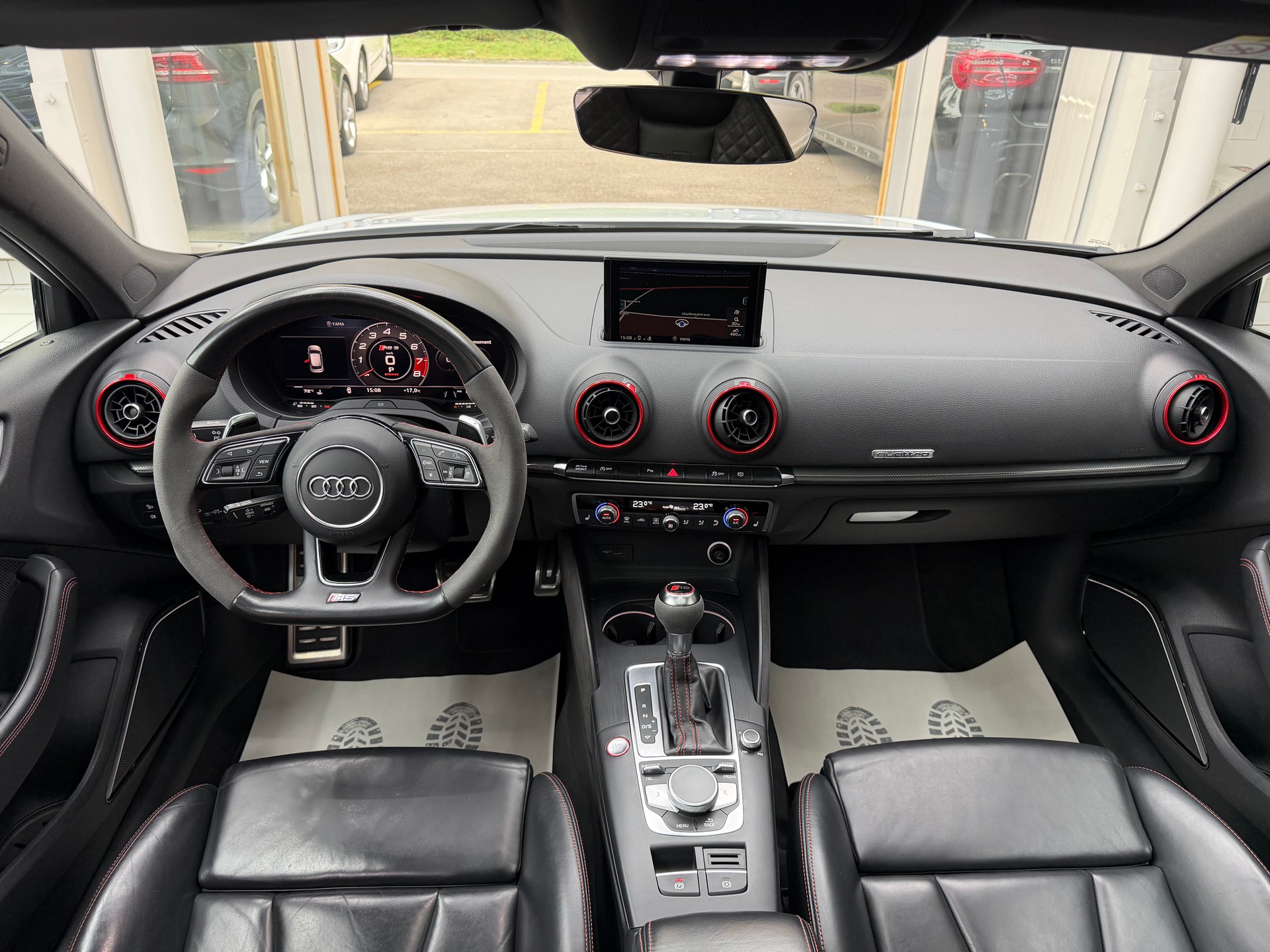 AUDI RS3 Sportback 2.5 T FSI quattro S-Tronic-image-10