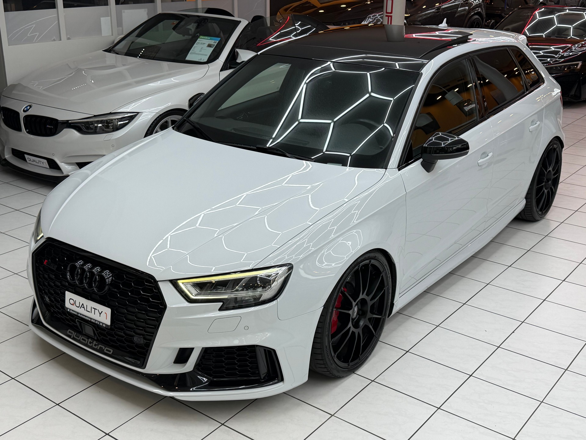 AUDI RS3 Sportback 2.5 T FSI quattro S-Tronic-image-5