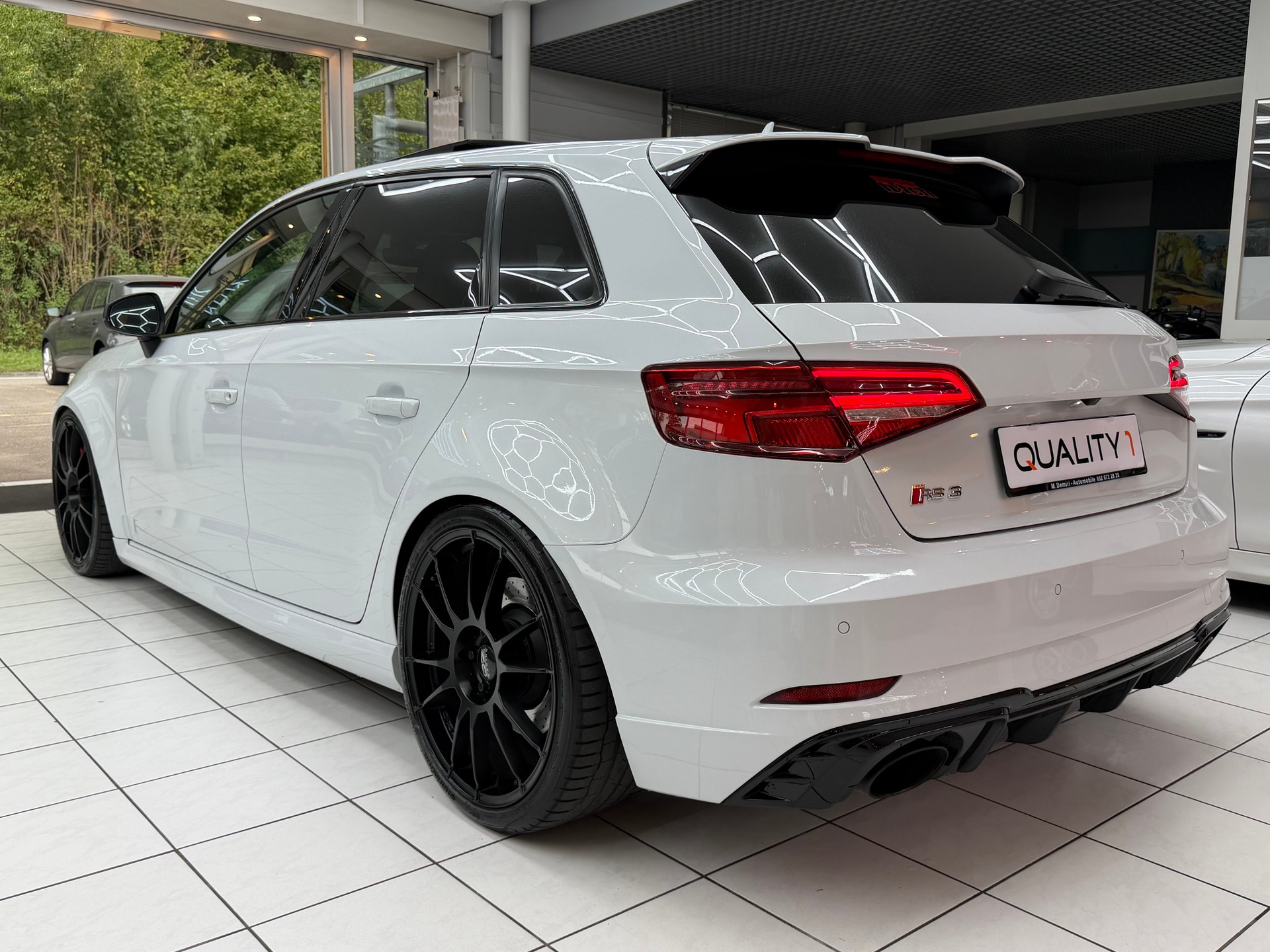 AUDI RS3 Sportback 2.5 T FSI quattro S-Tronic-image-6