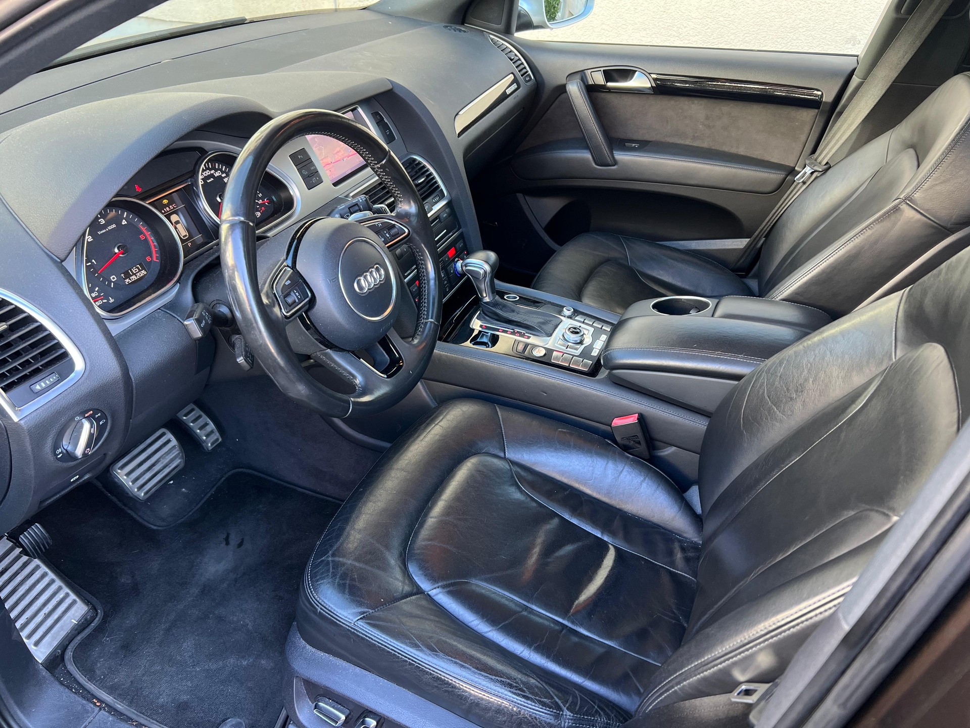 AUDI Q7 6.0 TDI V12 quattro tiptronic-image-8