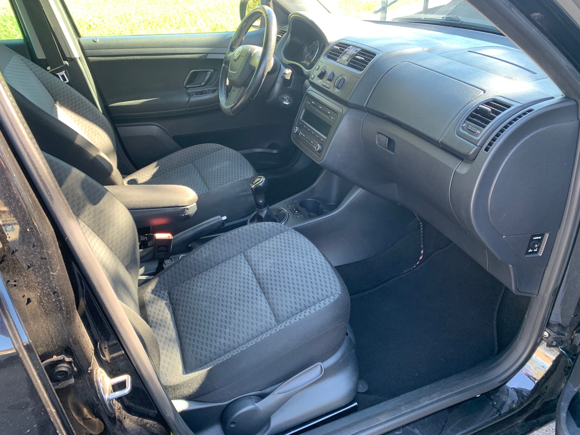 SKODA Fabia 1.2 TSI Fresh-image-3