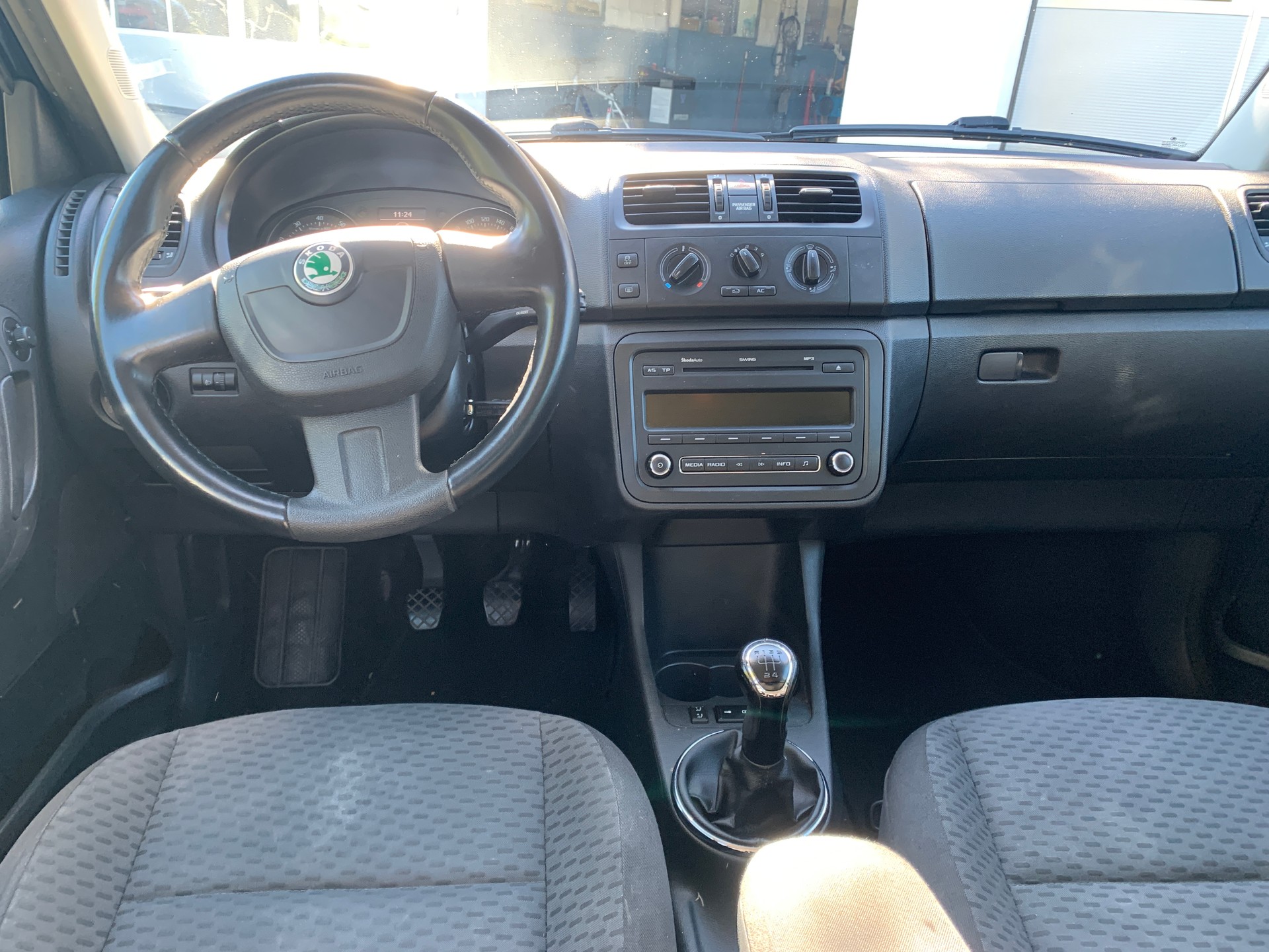 SKODA Fabia 1.2 TSI Fresh-image-4