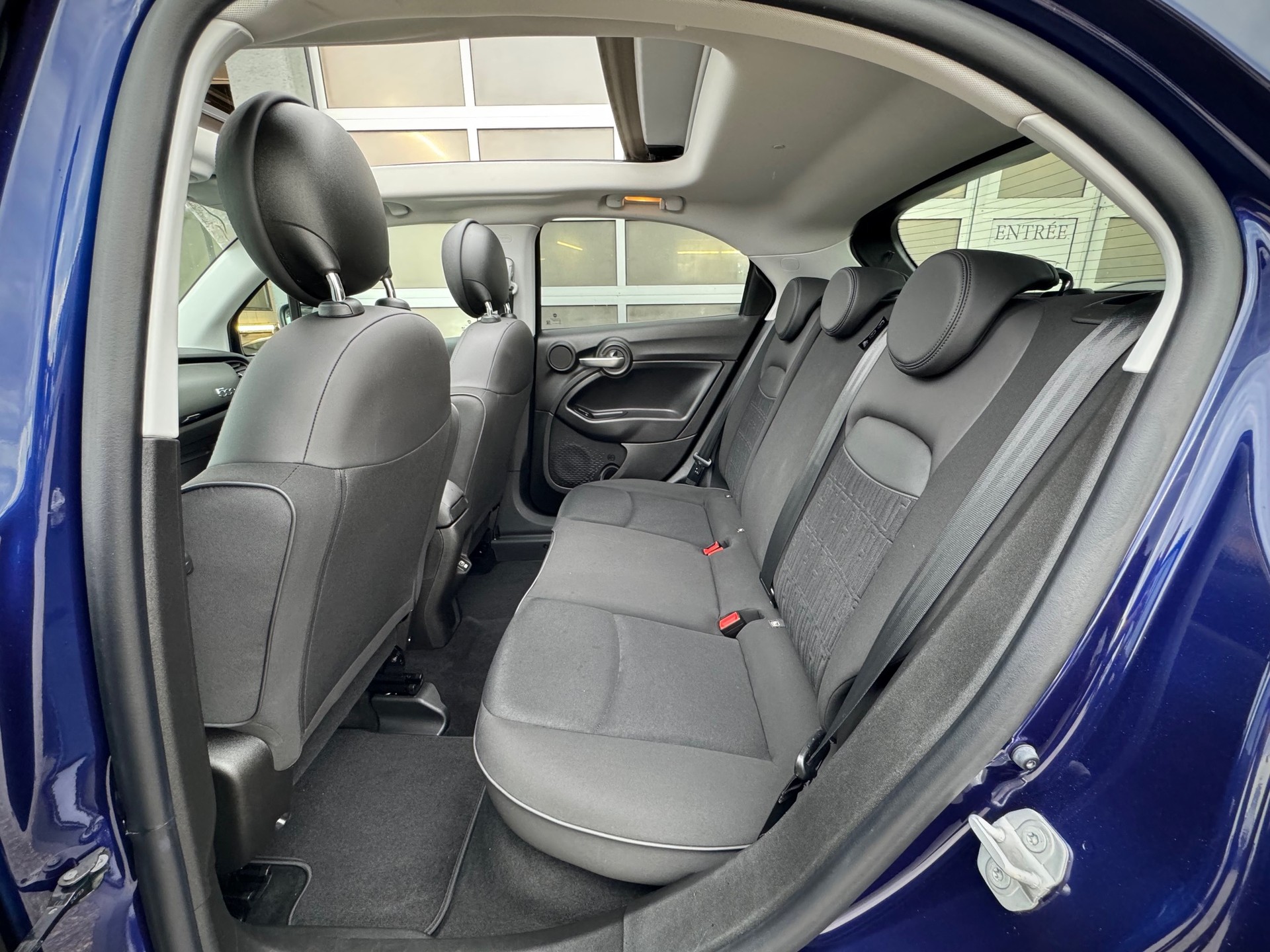 FIAT 500X 1.5 Hybrid Soft Top Swiss Edition DCT - Véhicule Suisse (CH)-image-9