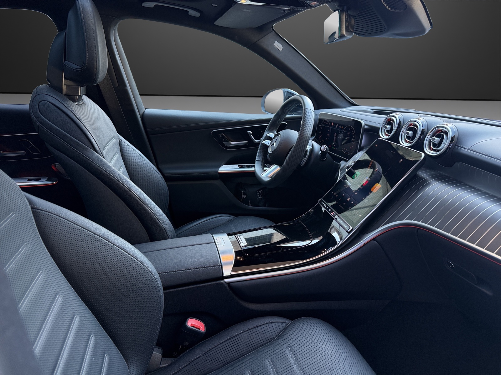 MERCEDES-BENZ GLC 300 e 4Matic 9G-Tronic-image-12