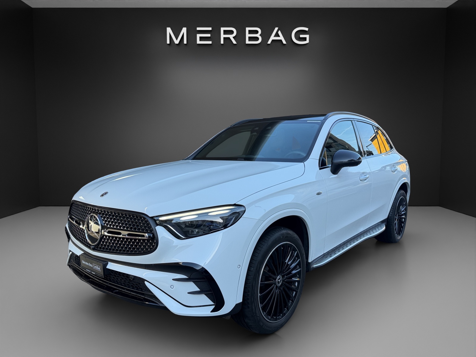 MERCEDES-BENZ GLC 300 e 4Matic 9G-Tronic-image-2
