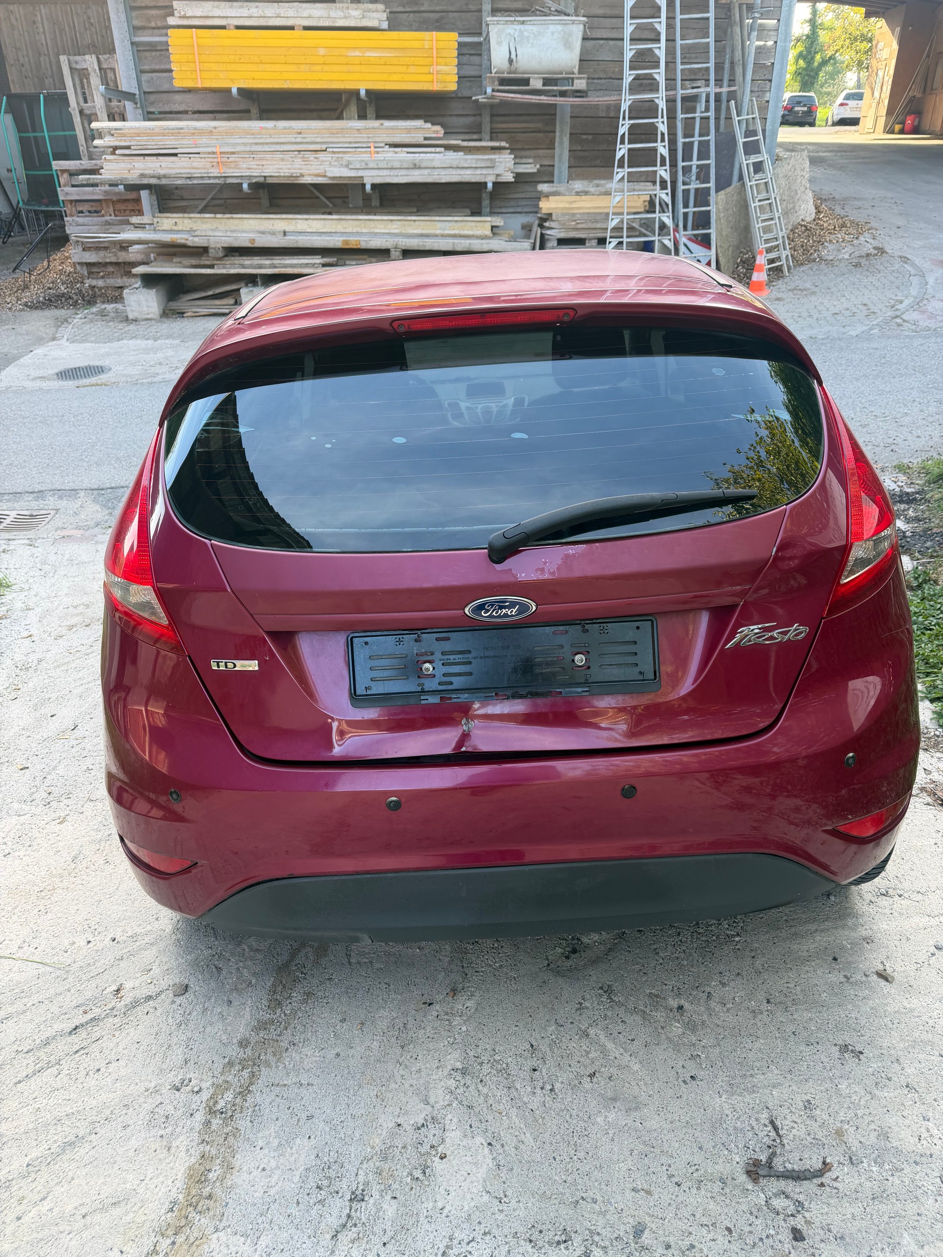 FORD Fiesta 1.4 TDCi Titanium-image-4
