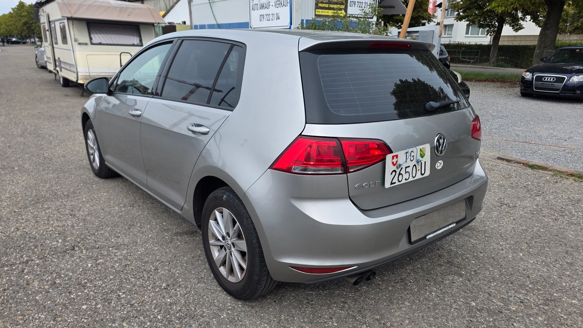 VW Golf 1.6 TDI Trendline 4Motion-image-6