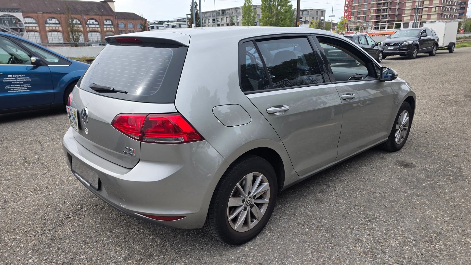 VW Golf 1.6 TDI Trendline 4Motion-image-5